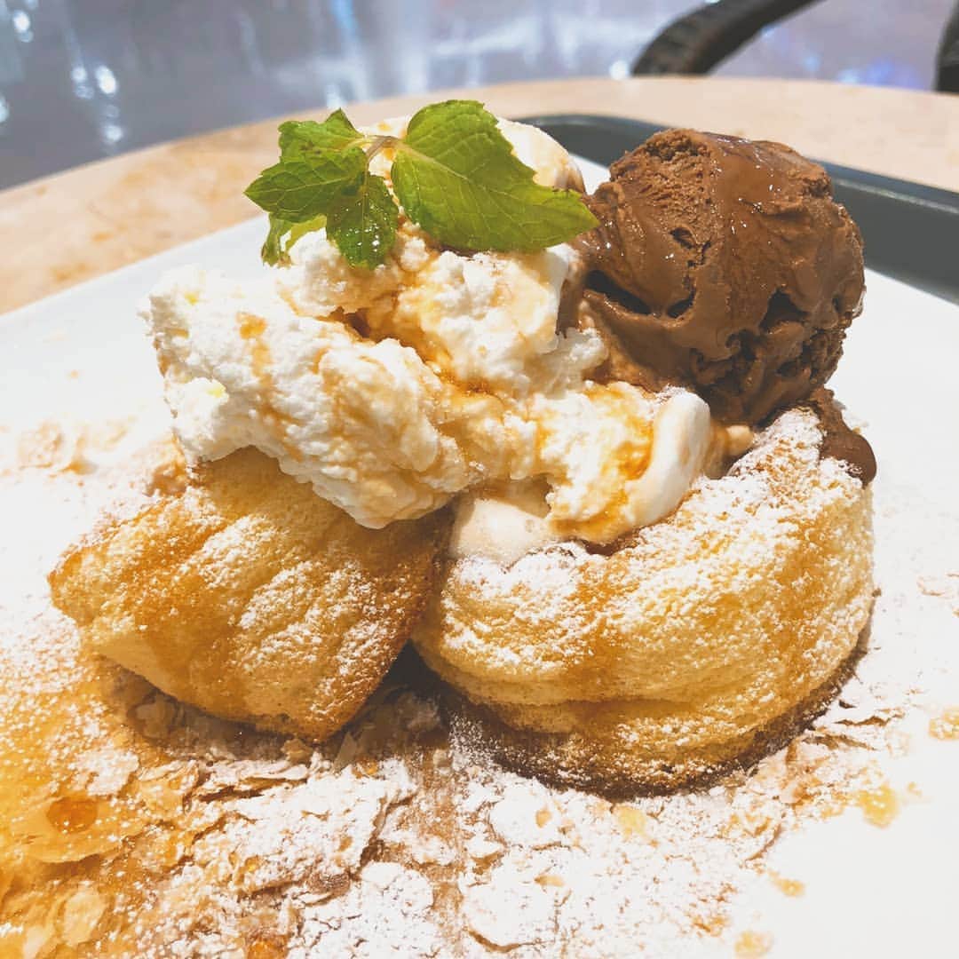 坂本詩緒里さんのインスタグラム写真 - (坂本詩緒里Instagram)「#スフレパンケーキ  #おいしぃちゃん  #デザート #スイーツ #ダイエットは明日から  #ふわふわ  #dessert  #３時のおやつ」9月13日 15時19分 - jpba529