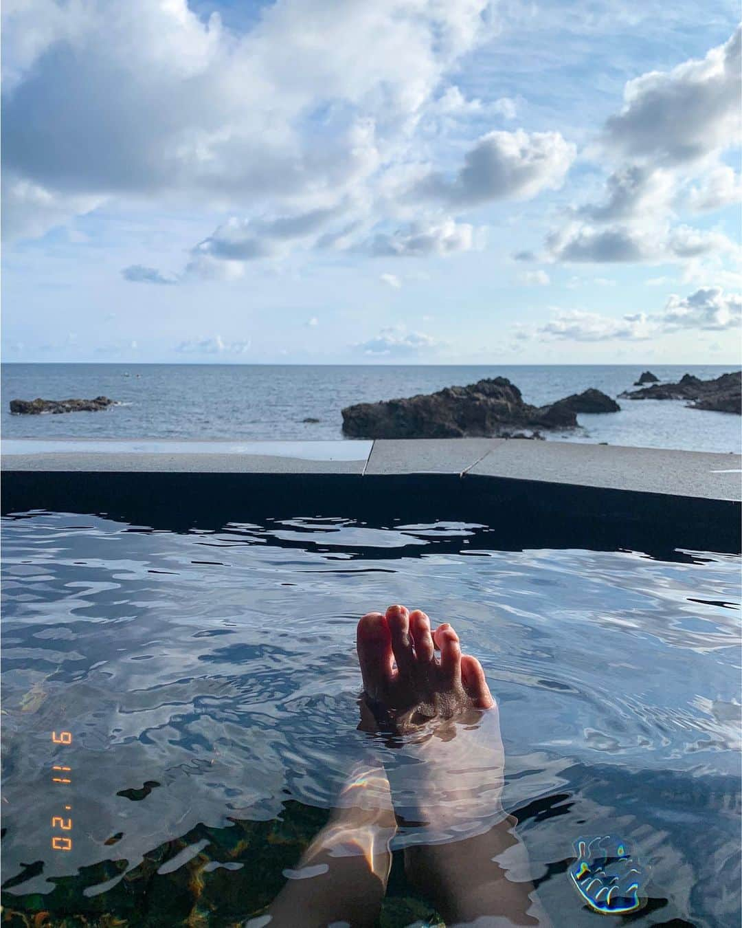 菅野結以さんのインスタグラム写真 - (菅野結以Instagram)「ぼくのなつやすみ 🌊 #ゆいたび﻿ ﻿ 自然がいちばん上にあって日常が成り立っていることを﻿ 非日常に教わったり、する  解像度爆上旅完﻿ ﻿ さてきょうは寺サウナイベント♨️﻿ 熱波師がんばります♡ #sauna」9月13日 15時49分 - yui_kanno