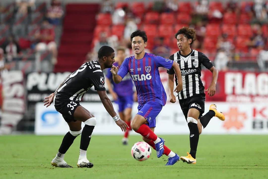 のインスタグラム：「勝利につながるプレーを！  #fctokyo」