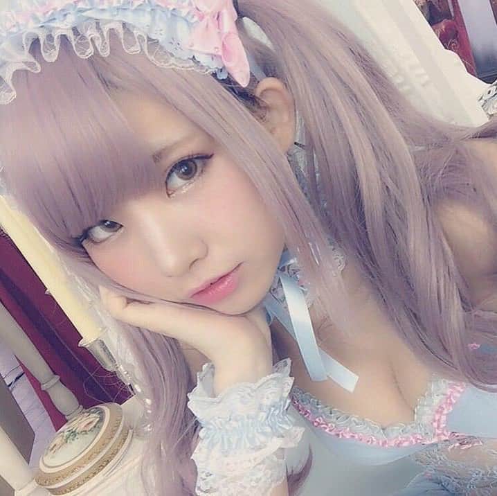 のインスタグラム：「#えなこ #えなこりん #enako #コスプレ #コスプレイヤー #cosplay #cosplayers #ファッション #かわいい #可愛い #ネイル #モデル #大好き #ネイル #コスメ #ヘアアレンジ #コーデ #ファインダー越しの私の世界」