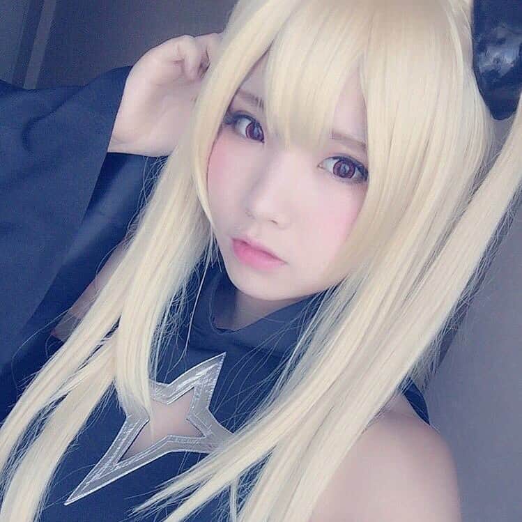 えなこファンページのインスタグラム：「#えなこ #えなこりん #enako #コスプレ #コスプレイヤー #cosplay #cosplayers #ファッション #かわいい #可愛い #ネイル #モデル #大好き #ネイル #コスメ #ヘアアレンジ #コーデ #ファインダー越しの私の世界」