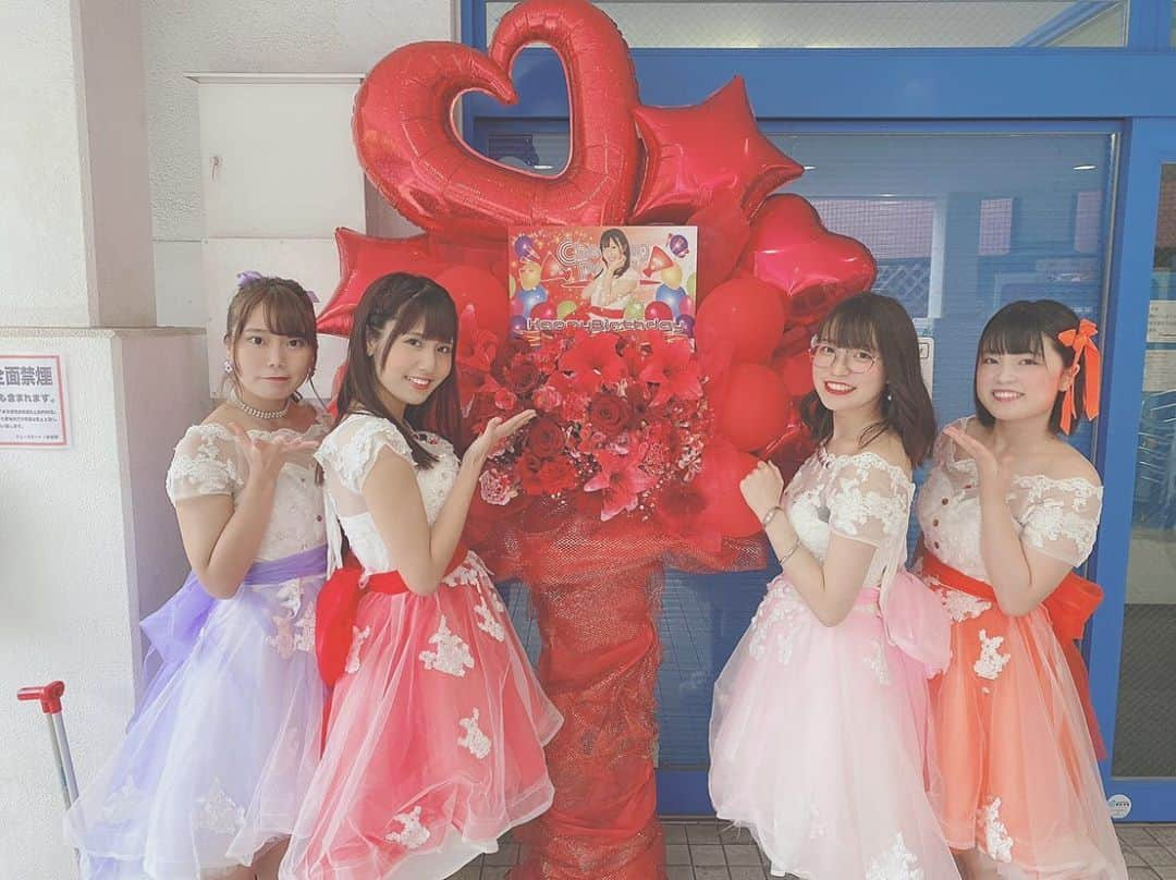 大野 一二三さんのインスタグラム写真 - (大野 一二三Instagram)「なのたん生誕祭✨ ありがとうございましたぁ🥰  #なのたん #伊藤なのか #ちーぱり #応援アイドル #アイドル #idol #赤色 #スタンドフラワー #生誕祭 #ペンライト #綺麗な景色 #みんなに感謝 #いい1年になりますように #大好き #大切な仲間」9月13日 17時21分 - hifumi_ohno