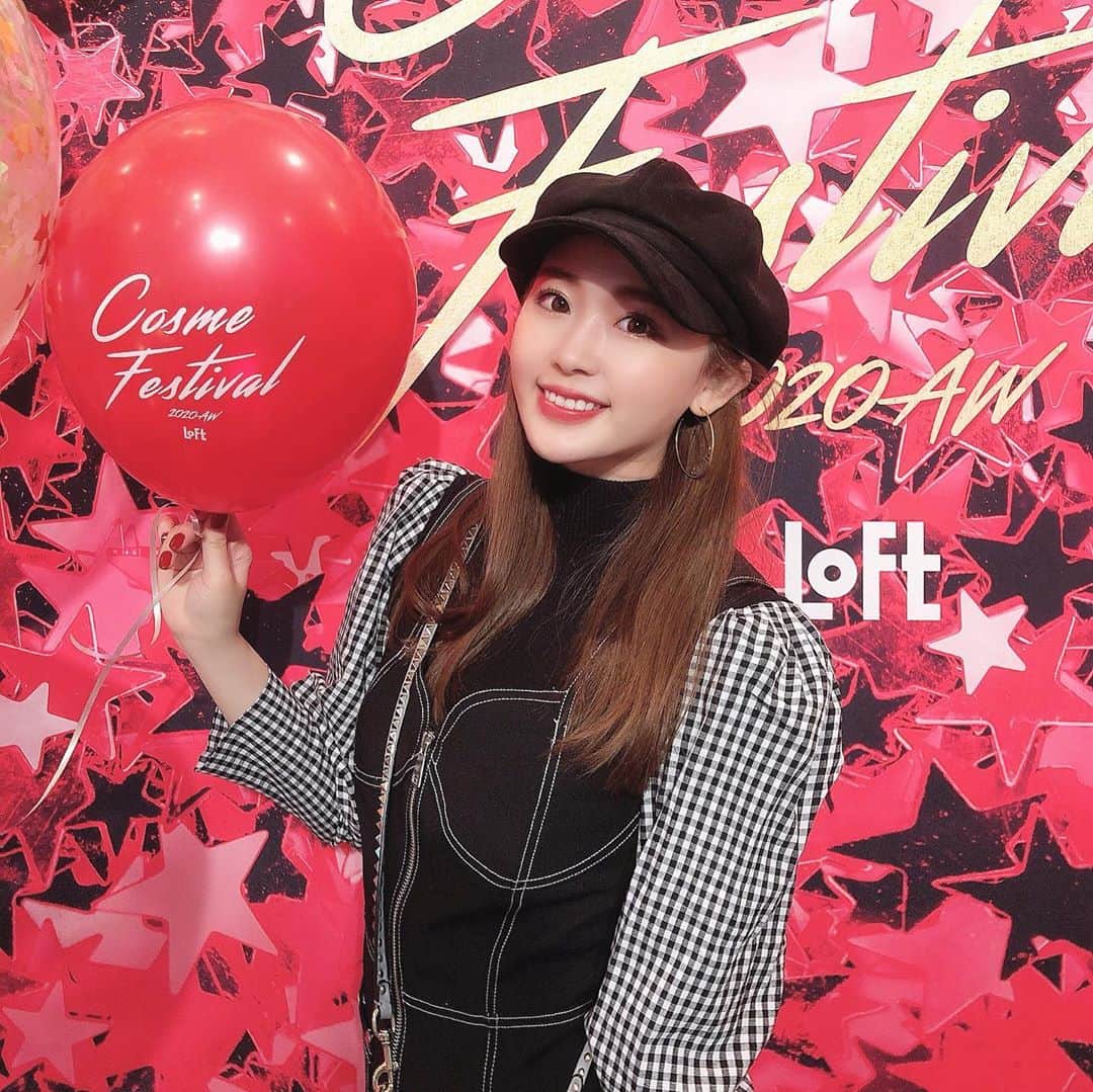 藤川沙弥のインスタグラム：「𓂃𓍱𓍯﻿ 昨日はLOFTのコスメフェスへ🎪💄🎈﻿ ロフト先行発売の商品が沢山あって﻿ 女子力が上がる時間😘﻿ ﻿ 韓国で大量に買ってからずっと愛用してる﻿ リネンスプレーも取り扱い開始😍嬉しい‼︎﻿ ﻿ 他にも気になっていた韓国コスメも﻿ 種類豊富に取り扱っていて﻿ いま旅行に行けない分、﻿ テンションが上がりました😍❣️﻿ 絶対また見に行こう🥰﻿ ﻿ 全国のロフトとロフトネットストアで﻿ コスメフェスティバル2020AWも﻿ 始まってるみたいです💕﻿ ﻿ ﻿ #ロフト展示会﻿ #ロフトのコスフェス﻿ #PR」