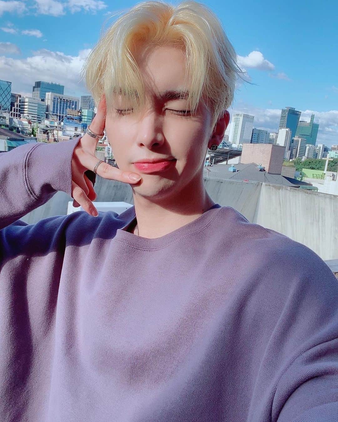 UP10TIONさんのインスタグラム写真 - (UP10TIONInstagram)「💛 #샤오 #xiao」9月13日 17時27分 - u10t_official