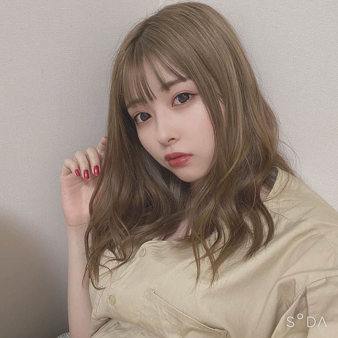 のインスタグラム：「.  スタイル変えて撮ってみた〜😶  #そだこ #SODA #sodapr」