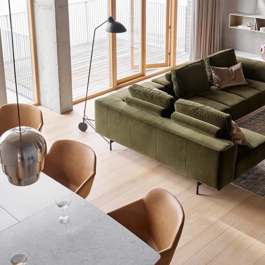 BoConceptさんのインスタグラム写真 - (BoConceptInstagram)「“EXTRAORDINARY IS ALWAYS IN STYLE” with our new digital lookbook.   Timeless, trend-crossing designs in some of Denmark’s most stunning spaces.   Get inspired now through link in bio.  #boconcept #liveekstraordinaer #newcollection #danishdesign #scandinaviandesign #interiordesign #furniture」9月13日 17時45分 - boconcept_official