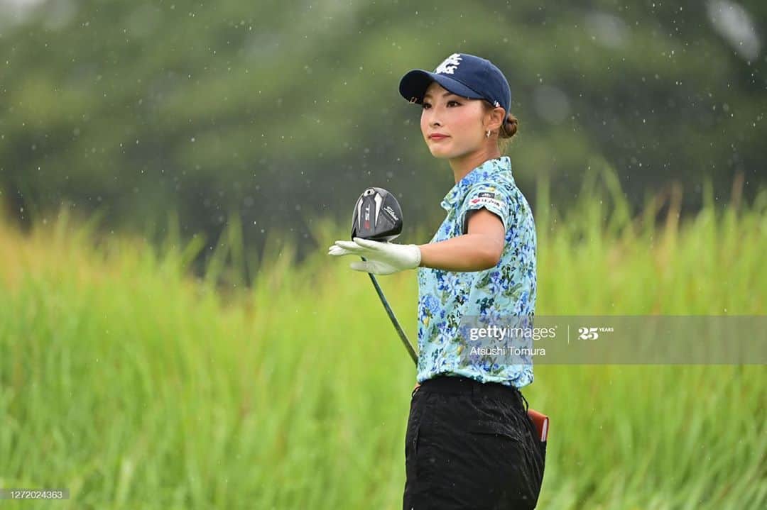 鶴岡果恋のインスタグラム：「.  4日間プレー出来たこと 強風だったり雨だったり 色んな日をプレー出来て とっても良い1週間でした😊 . #選手権 #LPGA #JFE瀬戸内海ゴルフ倶楽部 #kappa」