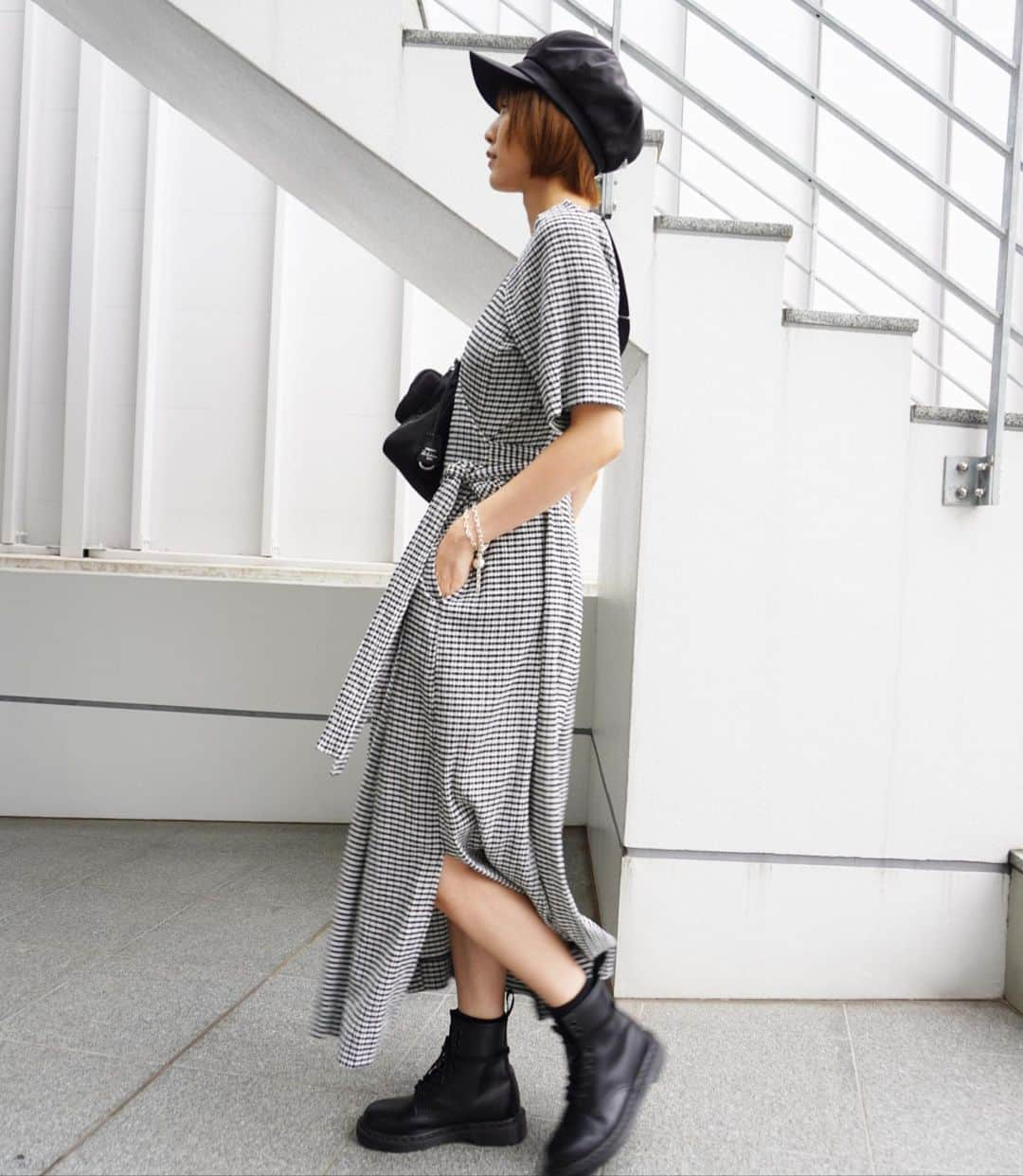 izu（出岡美咲）さんのインスタグラム写真 - (izu（出岡美咲）Instagram)「今日の出岡🧳  #coordinate #私服 #秋服 #秋コーデ #outfitoftheday #onepiece #ワンピースコーデ #マーチン #drmartens #drmartin #prada #styling #今日のコーデ #高身長女子 #169 #高身長コーデ」9月13日 18時14分 - izu_stagram