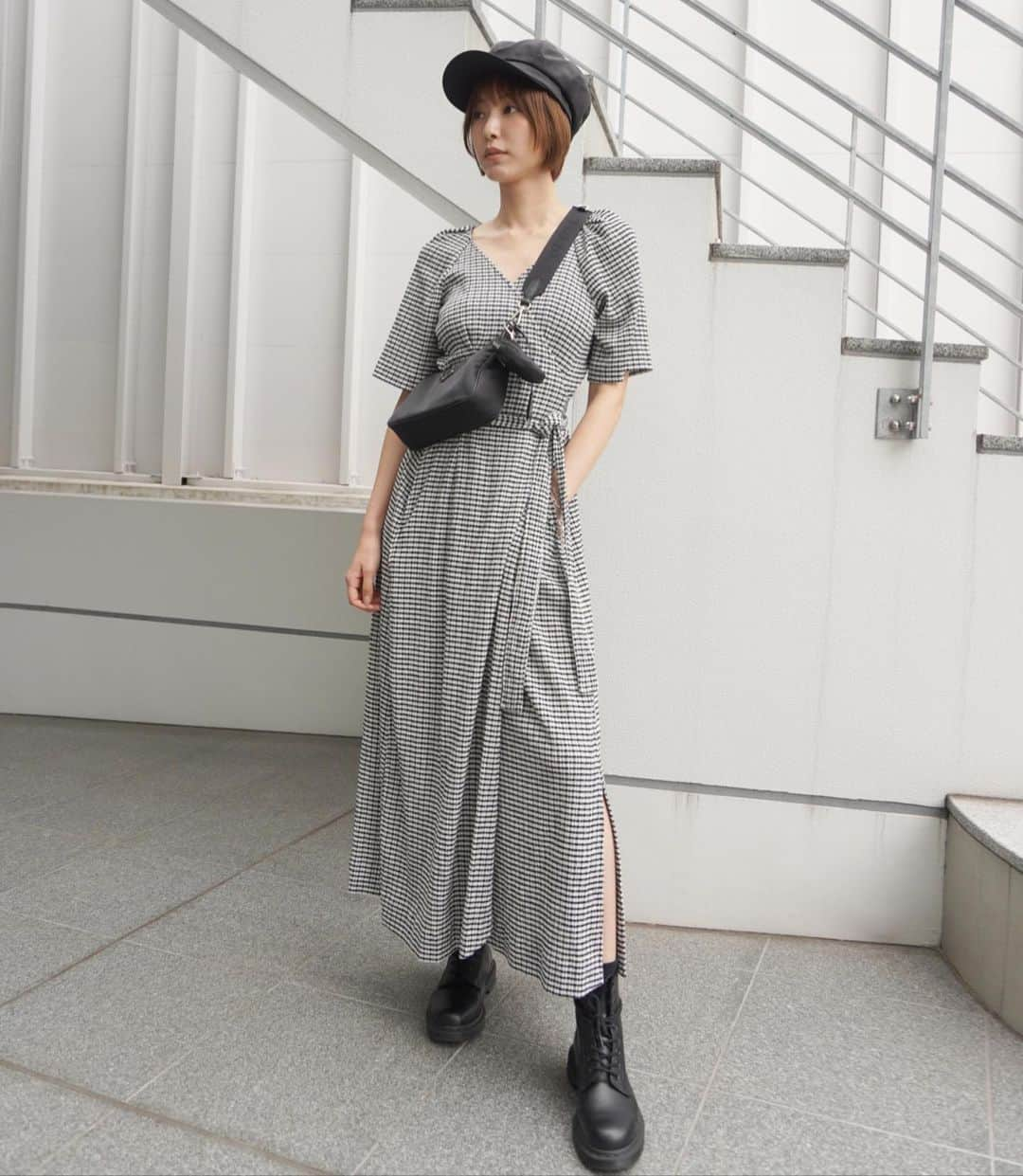 izu（出岡美咲）さんのインスタグラム写真 - (izu（出岡美咲）Instagram)「今日の出岡🧳  #coordinate #私服 #秋服 #秋コーデ #outfitoftheday #onepiece #ワンピースコーデ #マーチン #drmartens #drmartin #prada #styling #今日のコーデ #高身長女子 #169 #高身長コーデ」9月13日 18時14分 - izu_stagram