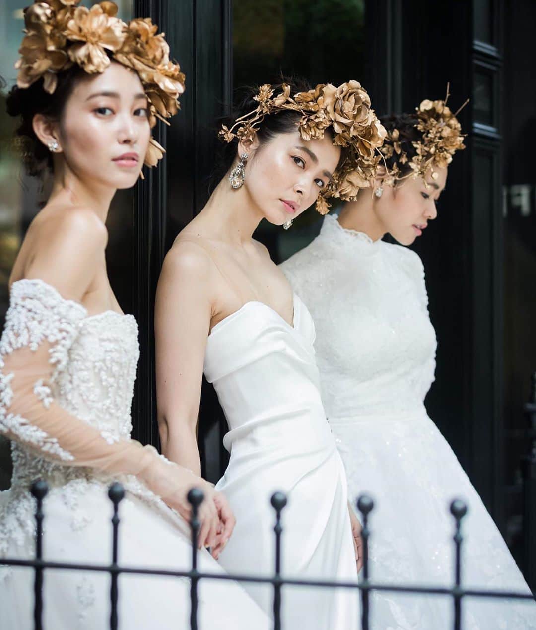 JUNOのインスタグラム：「最愛の一日には 特別なヘアメイクを﻿ ﻿ 憧れのトップメゾンのコレクションを﻿ イメージソースにしたり﻿ ﻿ ウエディングのヘアメイクは﻿ もっと自由に おしゃれに﻿ あなたしか表現できないファッションを楽んで﻿ ﻿ #inesdisanto﻿ #MARCHESA﻿ #antonioriva﻿ #naeemkhan﻿ #inmaculada﻿ #kennethpool﻿ #zacposen﻿ #juno﻿ #junowedding﻿ #wedding﻿ #weddingdress﻿ #viktorandrolf ﻿ #ジュノ﻿ #ウエディング﻿ #ウェディング﻿ #ウエディングドレス﻿ #ウェディングドレス﻿ #ドレス﻿ #プレ花嫁﻿ #2020春婚﻿ #2020夏婚﻿ #2020秋婚﻿ #福岡花嫁﻿ #東京花嫁﻿ #九州花嫁﻿ #関東花嫁﻿ #神社挙式﻿ #神前式」