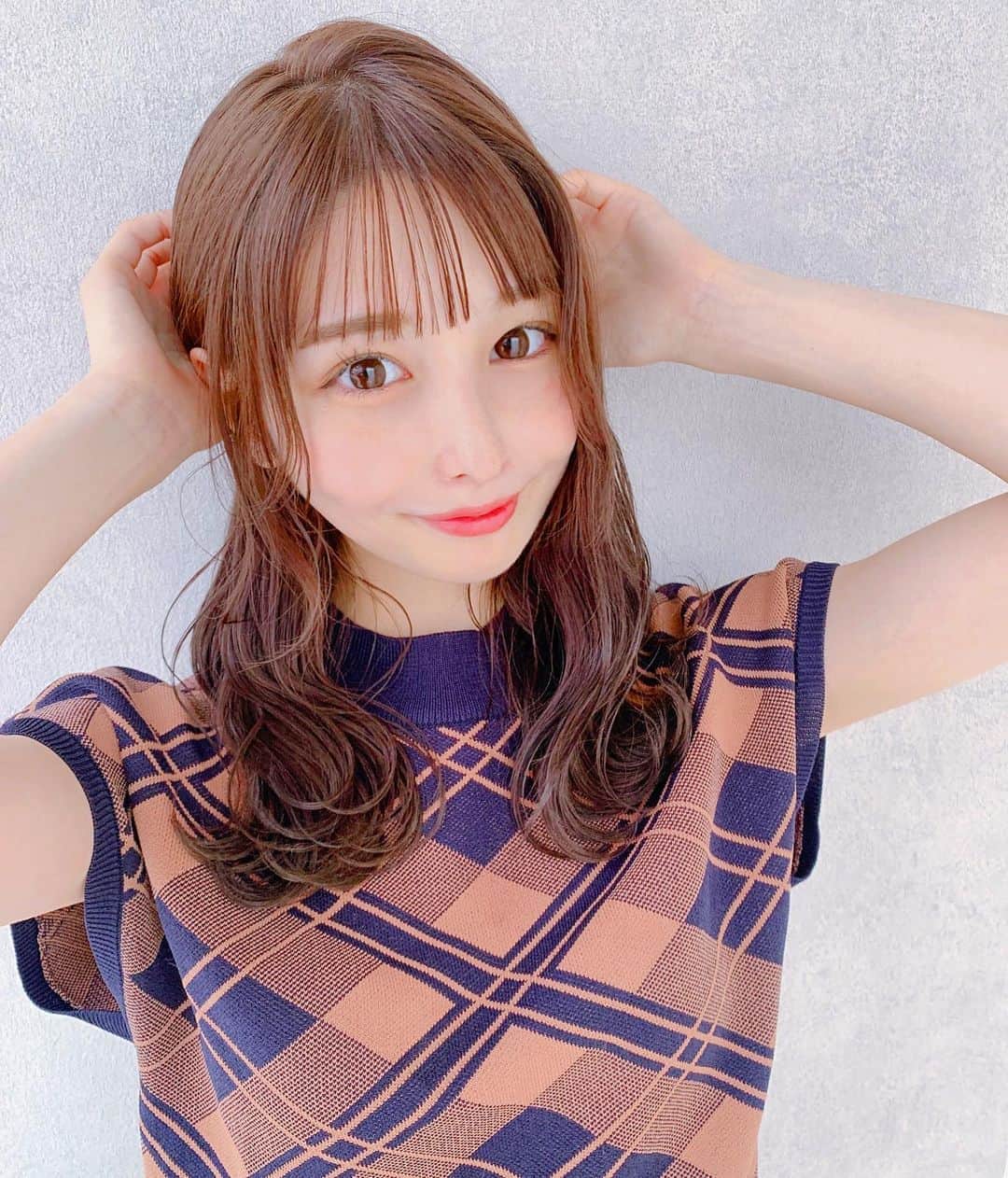 伊藤朱里のインスタグラム：「なんと！今日、わたるマジックにかけて頂きました🥺💕魔法かかった🐰💓  ありがとうございました🌷💕」