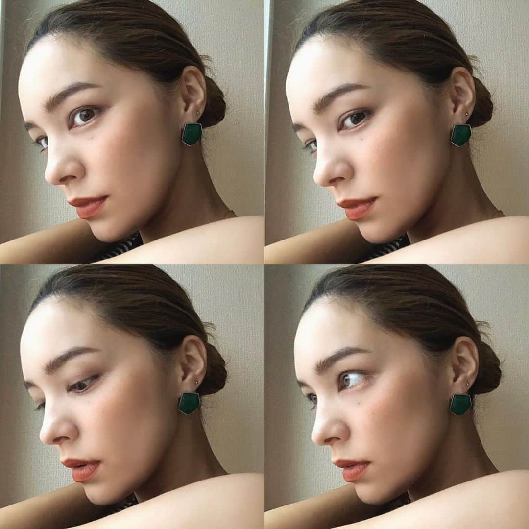 ステファニーのインスタグラム：「🦚🌿✨ 天然石のグリーンって新鮮。 最近好きかも。」