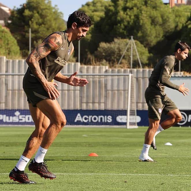 ステファン・サヴィッチのインスタグラム：「Keep working ! @atleticodemadrid #pretemporada #aupaatleti」