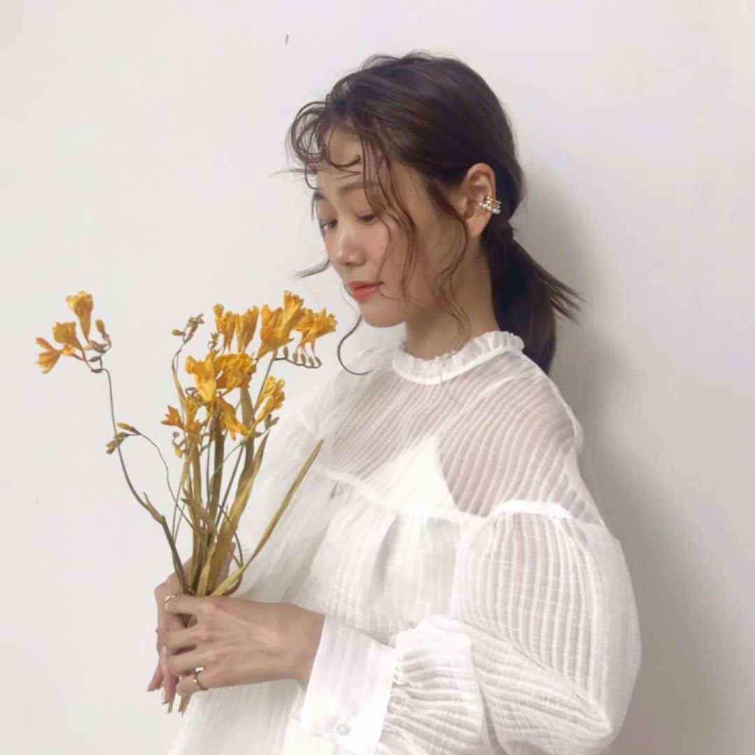 小林ようのインスタグラム：「#💐 . #flowers #driedflowers #bouquet #shooting #model #hairstyle #꽃 #모델 #도쿄 #お花 #ドライフラワー #小林よう」