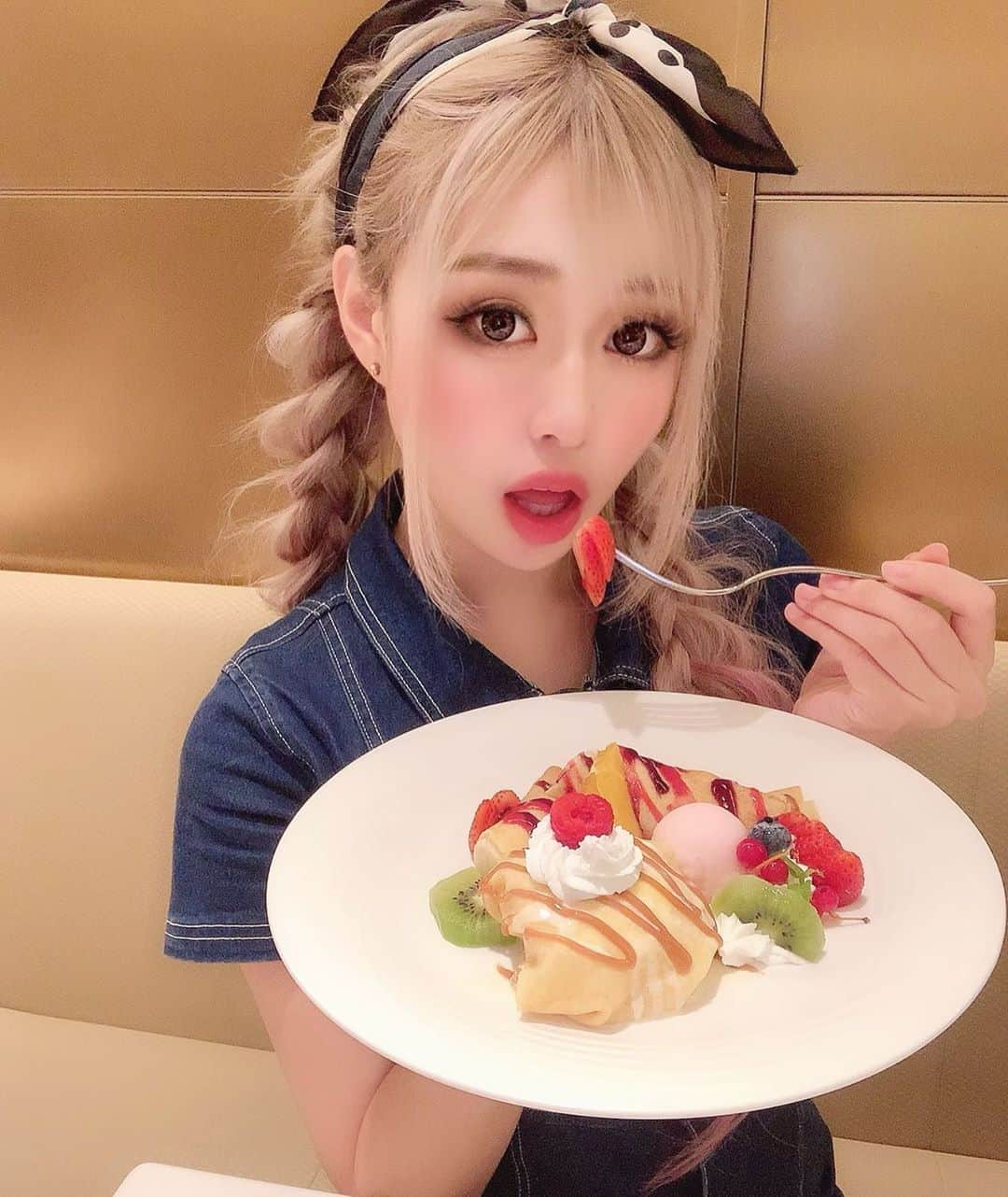 雨宮由乙花さんのインスタグラム写真 - (雨宮由乙花Instagram)「スイーツ大好きマン🍰🍩🍴✨後ね、このリボンめっちゃお気に入り🎀」9月13日 20時00分 - _pinkbunnygirl_