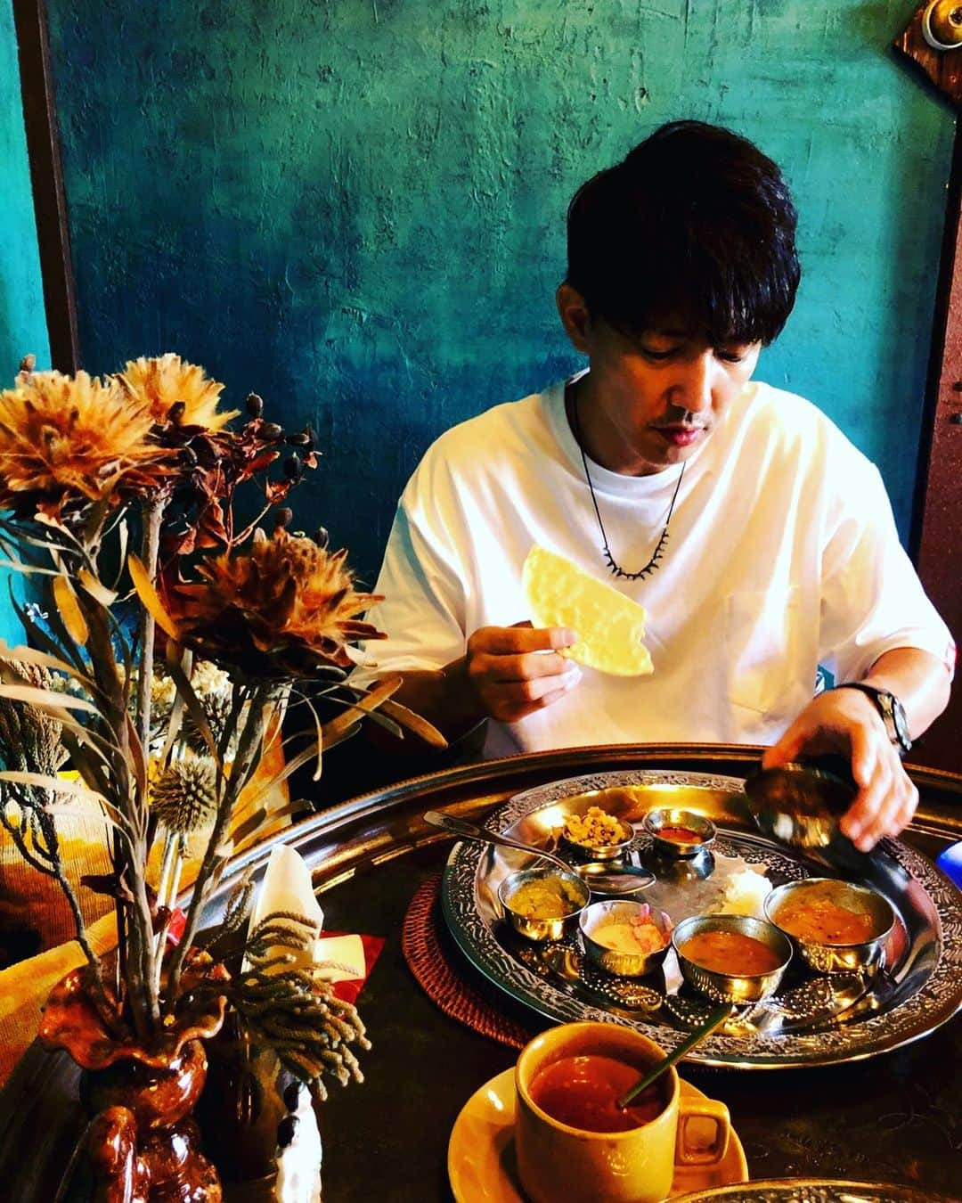 金子昇さんのインスタグラム写真 - (金子昇Instagram)「インド料理屋さんへランチしに！ 色々な調味料やスパイスが入っていて今まで食べた事のない味に刺激されました！最高でした🤩  #インド料理 #カレー #ランチ #金子昇 #カネコトバ #刺激を受けることはいい #刺激もあたえたい」9月13日 20時04分 - noboru_kaneko_official