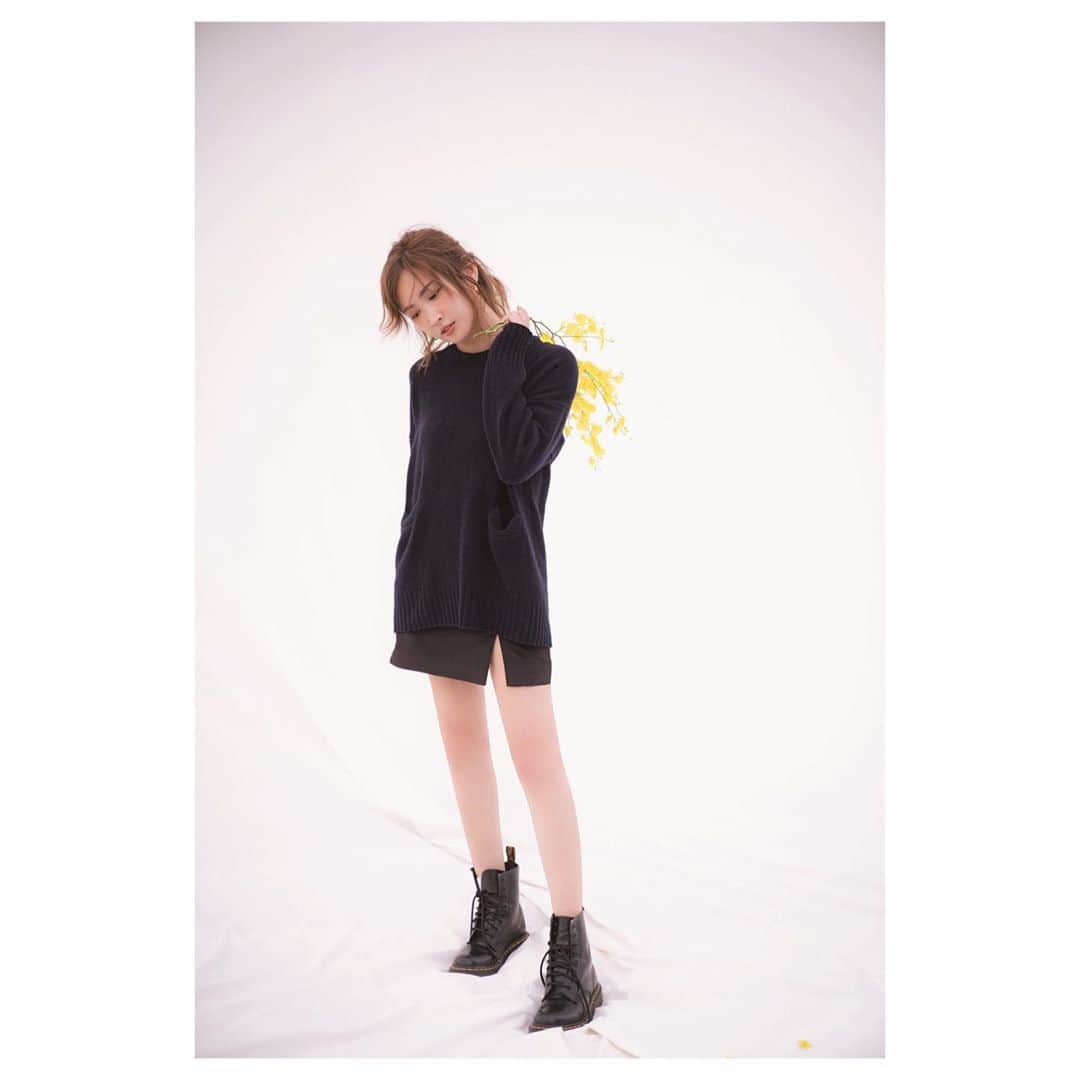 のインスタグラム：「my apparel🌼  2way crewneck knit/ @_myapparel_  slit mini dress/ @_myapparel_   #myapparel」