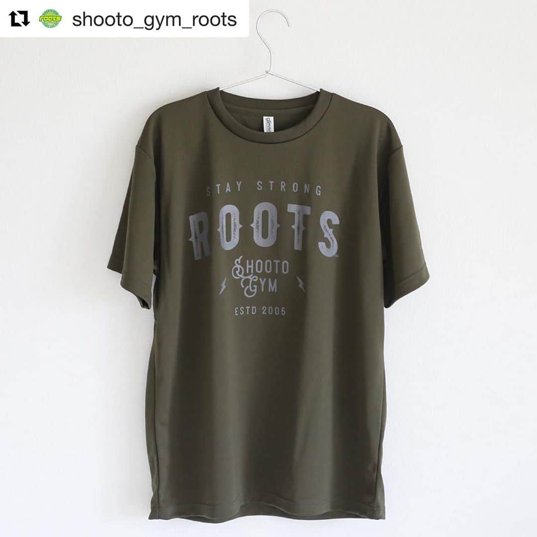 佐藤ルミナさんのインスタグラム写真 - (佐藤ルミナInstagram)「アウトドアシーンでも大活躍のrootsオリジナルDRY TEEにアーミーグリーンが登場！購入はプロフィール → web shop → https://rootsgym.base.shop から。 #Repost @shooto_gym_roots with @get_repost ・・・  【STAY STRONG DRY TEE 新色】﻿ ﻿ ﻿ 人気のSTAY STRONG DRY TEE に新色アーミーグリーンの登場です。﻿ ﻿ 売り切れておりましたその他のカラーも再入荷！﻿ ﻿ カラー:アーミーグリーン、ブラック、ホワイト、ネオンイエロー、ネオンピンク﻿ サイズ:S. M. L. XL﻿ 価格:3,500(+tax)﻿ ﻿ 8,000円以上の購入で送料無料！！」9月13日 20時14分 - ruminasato