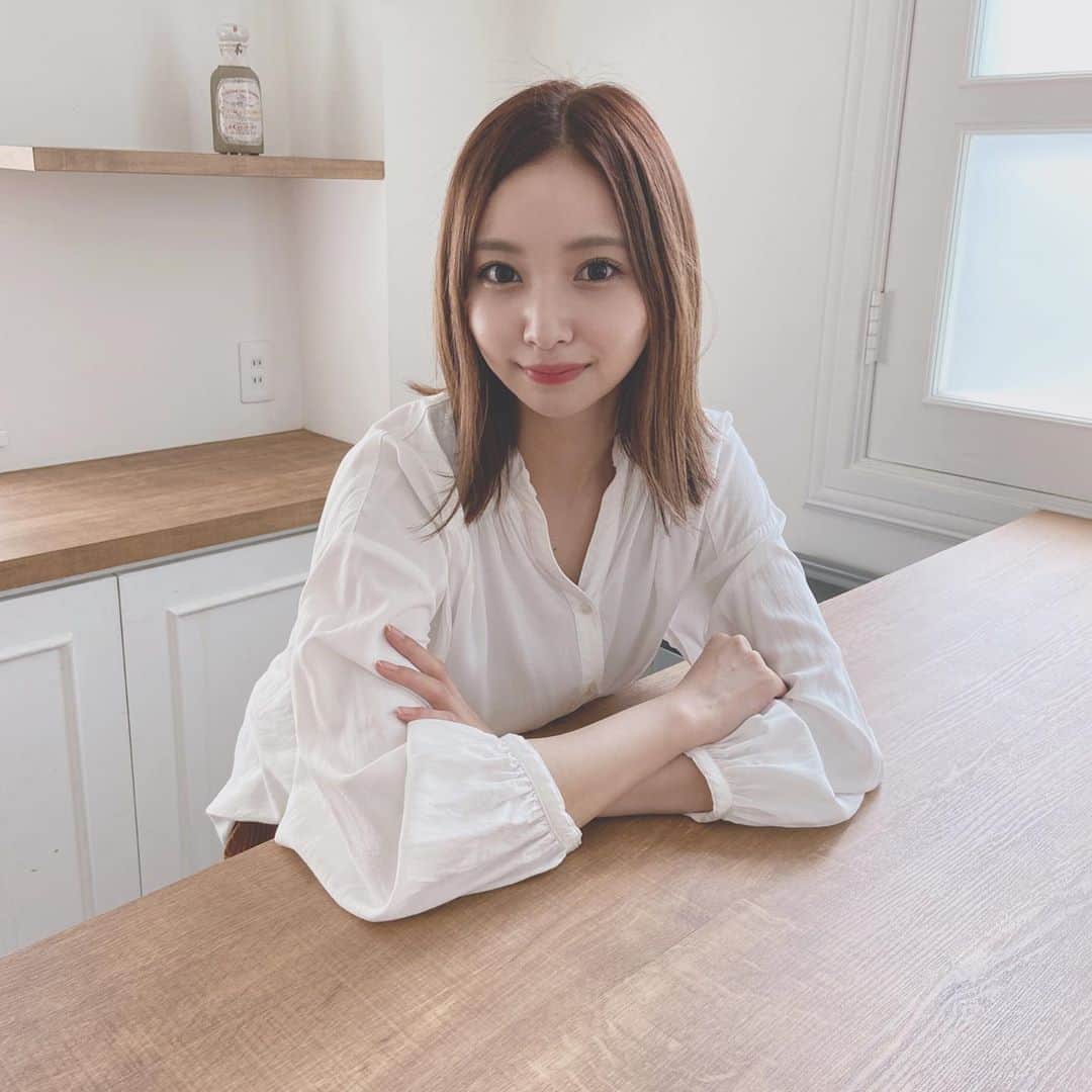 のインスタグラム：「綺麗なハウススタジオでした🏘 . #housestudio #shooting #shotoniphone #day  #photography #photooftheday #photo」