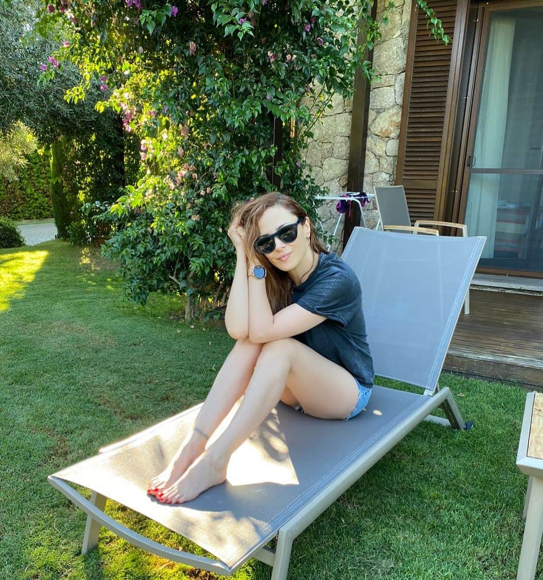 Mine Tugayのインスタグラム：「İyi pazarlar🌿💚」