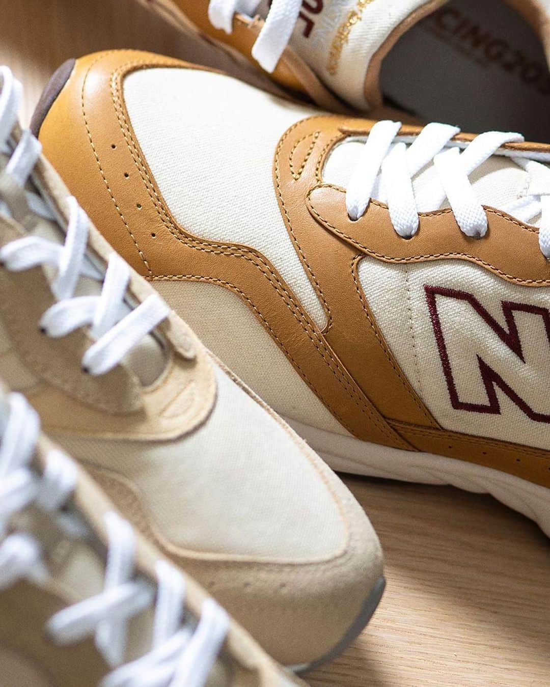 HYPEBEASTさんのインスタグラム写真 - (HYPEBEASTInstagram)「@hypebeastkicks: @newbalance's latest collaboration features a new set of warm brown and beige sneakers with @beautyandyouth_official. The duo offers a new take on the New Balance RC205 silhouette, a vintage long-distance running shoe first launched in 1996 under the name “COMP800.” Pre-order is available from United Arrows now.⁠⠀ Photo: United Arrows」9月14日 7時20分 - hypebeast