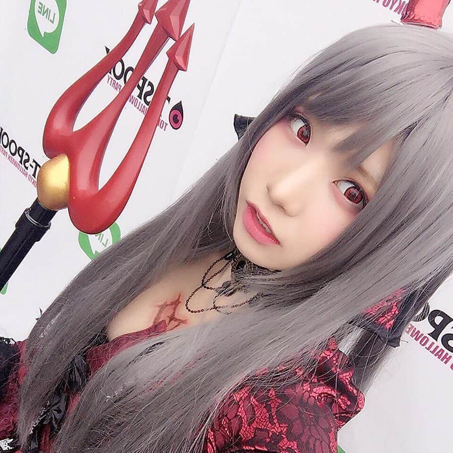 えなこファンページのインスタグラム：「#えなこ #えなこりん #enako #コスプレ #コスプレイヤー #cosplay #cosplayers #ファッション #かわいい #可愛い #ネイル #モデル #大好き #ネイル #コスメ #ヘアアレンジ #コーデ #ファインダー越しの私の世界」