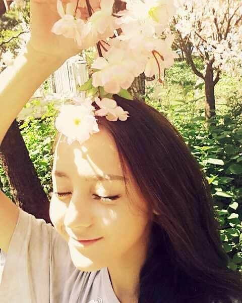 ディルラバ・ディルムラット（Dilraba Dilmurat）さんのインスタグラム写真 - (ディルラバ・ディルムラット（Dilraba Dilmurat）Instagram)「#迪丽热巴 #热巴 #胖迪 #小迪 #dilirebadilmurat #dilireba #dilraba #dilrabadilmurat」9月14日 6時57分 - dilrabalovers_