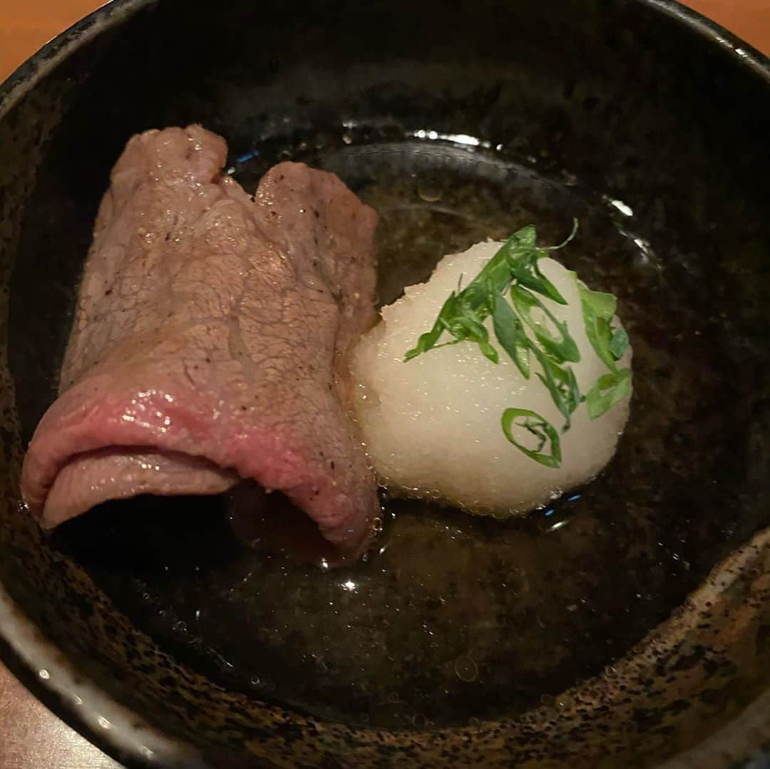 朝倉ゆりさんのインスタグラム写真 - (朝倉ゆりInstagram)「#ゆりと食べ物 withありとも🐼 #生粋 さんに誘ってもらって 行ってきました〜🥩🥺🥰❤️ ． 出てくるお肉全て最高すぎて 一つ一つ味わってた🥰 ． ハプニング起きてめっちゃ大爆笑しちゃったけど、 お店の雰囲気もとても落ち着いていて お洒落で素敵だった〜🥰 ． #焼肉 #末広町グルメ #instafood #肉 #タン昆布 #タンしか #タン最高 #あいらぶタン #foodstagram #beefstagram #肉すたぐらむ」9月13日 22時35分 - eb_loverinko