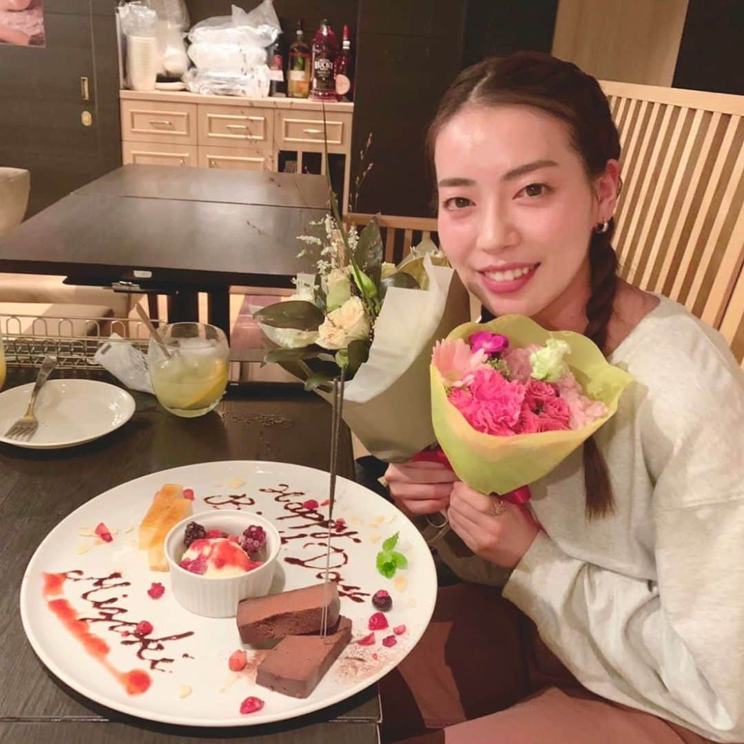 冨岡瑞希さんのインスタグラム写真 - (冨岡瑞希Instagram)「. . 23歳になりました🌱 . 今年もお祝いしてくれた方々、本当にありがとうございます❣️ . . 曖昧で大雑把な言葉だけど、今の自分に足りないのは「頑張ること」だと思うので、23歳頑張ります。 . . あと、自分の身体は無限大だと過信しすぎず、怪我には気を付けます😂」9月13日 23時09分 - m.t_gram