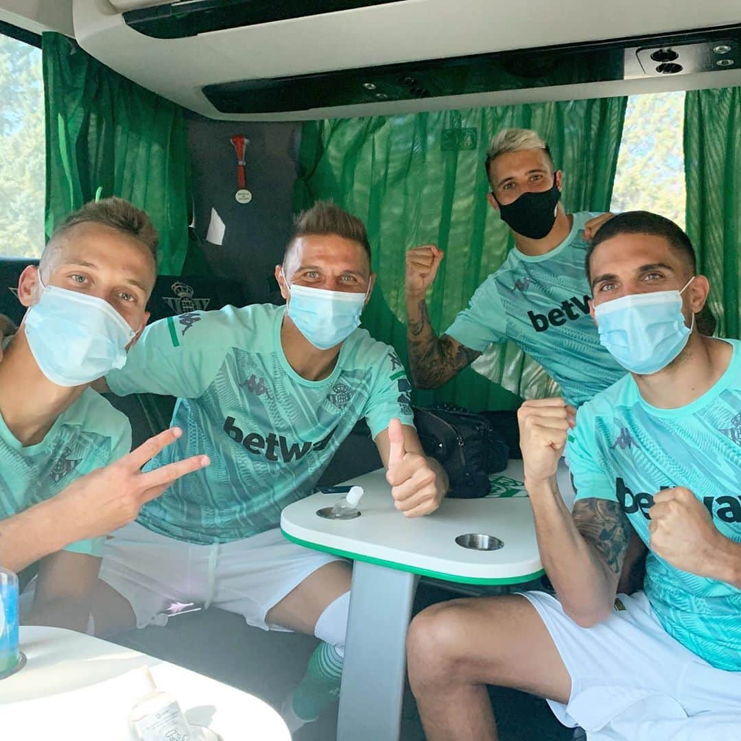 マルク・バルトラのインスタグラム：「VAAAMOOOS!!! +3!!!! MUSHO BETIS!!! 💪🏼💪🏼⚔️😍 #LaLiga」