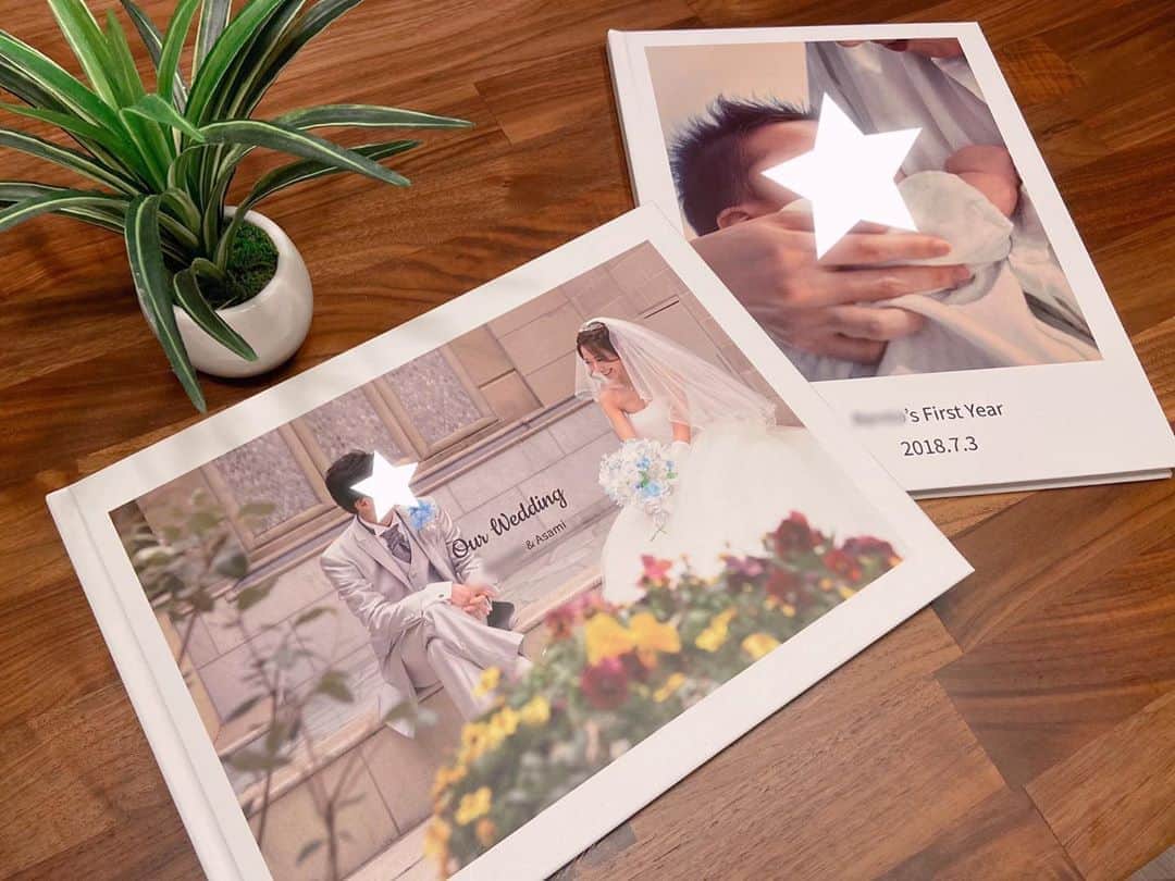 阿川麻美さんのインスタグラム写真 - (阿川麻美Instagram)「やらなきゃやらなきゃと思い続けて 4年も経ってしまった結婚式のフォトブック作成。  遂に取り掛かりました🙇‍♀️  結婚式の写真は高画質なもので作りたくて 6色＋1色構成で綺麗に仕上げてくれる （通常の印刷は4色構成） #パーフェクトフォト @perfectphoto.torudake さんにお願いしたよ♡  結果、大満足🤗🤗  あまりに仕上がりがよかったので 作る予定のなかった 息子の0歳〜1歳お誕生日までのフォトブックもオーダー❤️笑  光沢とマットが選べたので 結婚式は光沢。 息子のはマットにしてみた❤︎ どっちもいい感じ💕  ＊＊＊＊＊＊＊＊＊＊＊＊＊＊＊＊＊  初回限定40%offキャンペーン　 クーポン番号はFIPJTTL5XCH5   ※2020年12月31日まで有効　 ※初回注文時のみ有効 ※他クーポンとの併用不可  https://perfectphoto.online/perfect/  ＊＊＊＊＊＊＊＊＊＊＊＊＊＊＊＊＊  #男の子ママ　#2歳男の子 #主婦モデル #ママモデル #ベビーモデル #男の子ママ #mamagirl #ママリ#ママと繋がりたい #子育てママ #子供とお出かけ部 #結婚式#結婚式写真 #ハートコート横浜#結婚式前撮り#結婚式ヘアアレンジ#プレ花嫁#卒花#卒花嫁 #卒花嫁レポ」9月13日 23時29分 - asamichi922