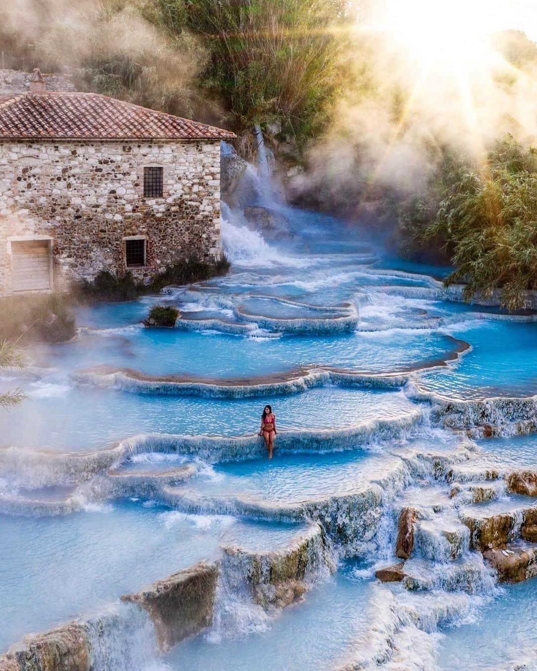 bestvacationsのインスタグラム：「Tag who you’d sit with! Natural Spa in Tuscany, Italy! 📸 @moretti」