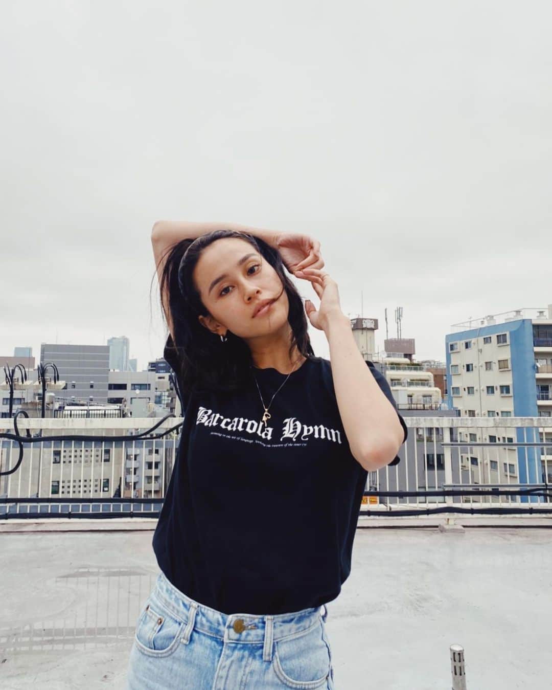 安田唯のインスタグラム：「🌧」