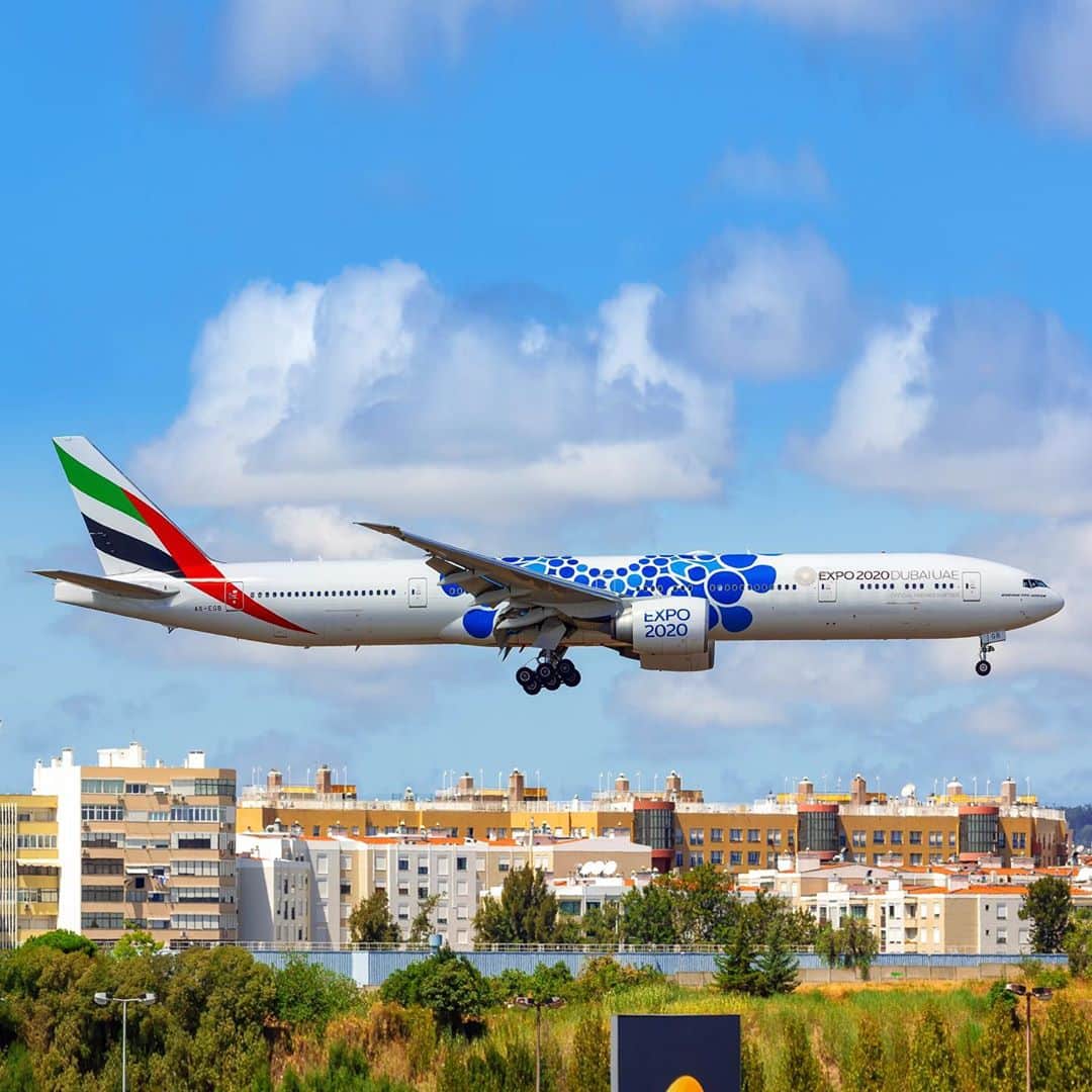 エミレーツ航空さんのインスタグラム写真 - (エミレーツ航空Instagram)「We restored connectivity to more than half of our pre-pandemic passenger destination network in August.  This month, we are adding even more routes, taking our passenger destination count to 86.   Fly better and safer on Emirates to six continents with a convenient stop in @DXB.  Click on our Instagram Stories to see where we touched down last month.  Images credit: @flyrosta @king.aviation @giuliano.spotter @marta_s8c @osloplanespotter @stockholm.spotter」9月14日 1時10分 - emirates