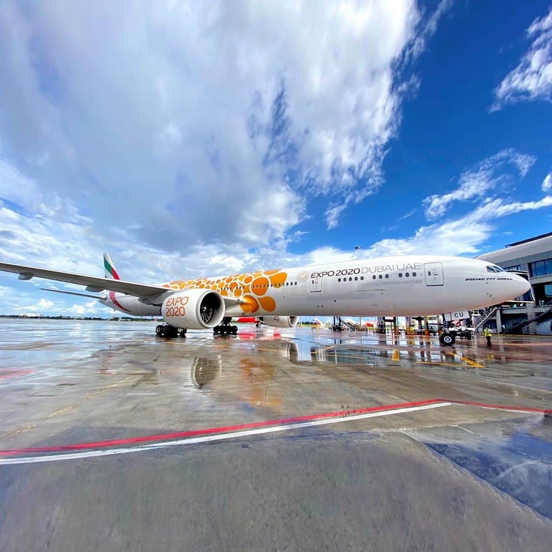 エミレーツ航空さんのインスタグラム写真 - (エミレーツ航空Instagram)「We restored connectivity to more than half of our pre-pandemic passenger destination network in August.  This month, we are adding even more routes, taking our passenger destination count to 86.   Fly better and safer on Emirates to six continents with a convenient stop in @DXB.  Click on our Instagram Stories to see where we touched down last month.  Images credit: @flyrosta @king.aviation @giuliano.spotter @marta_s8c @osloplanespotter @stockholm.spotter」9月14日 1時10分 - emirates