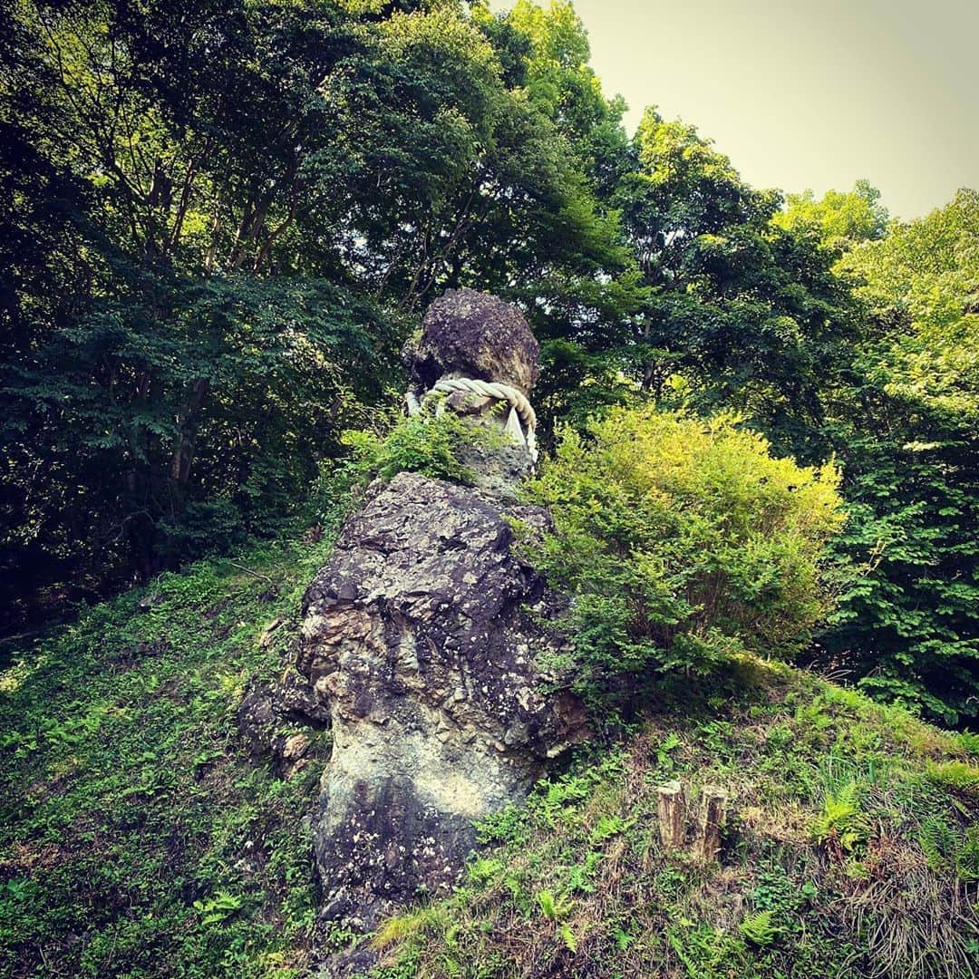 Love Me Doさんのインスタグラム写真 Love Me Doinstagram 榛名神社の近くにある 男根岩 です 待ち受けには ですが 良縁 子宝運 授かり運アップに画像をどうぞ 旦那さんのスマホに送って下さい 出会いを求めている方もどうぞ 待ち受けにどうぞ 待ち受け