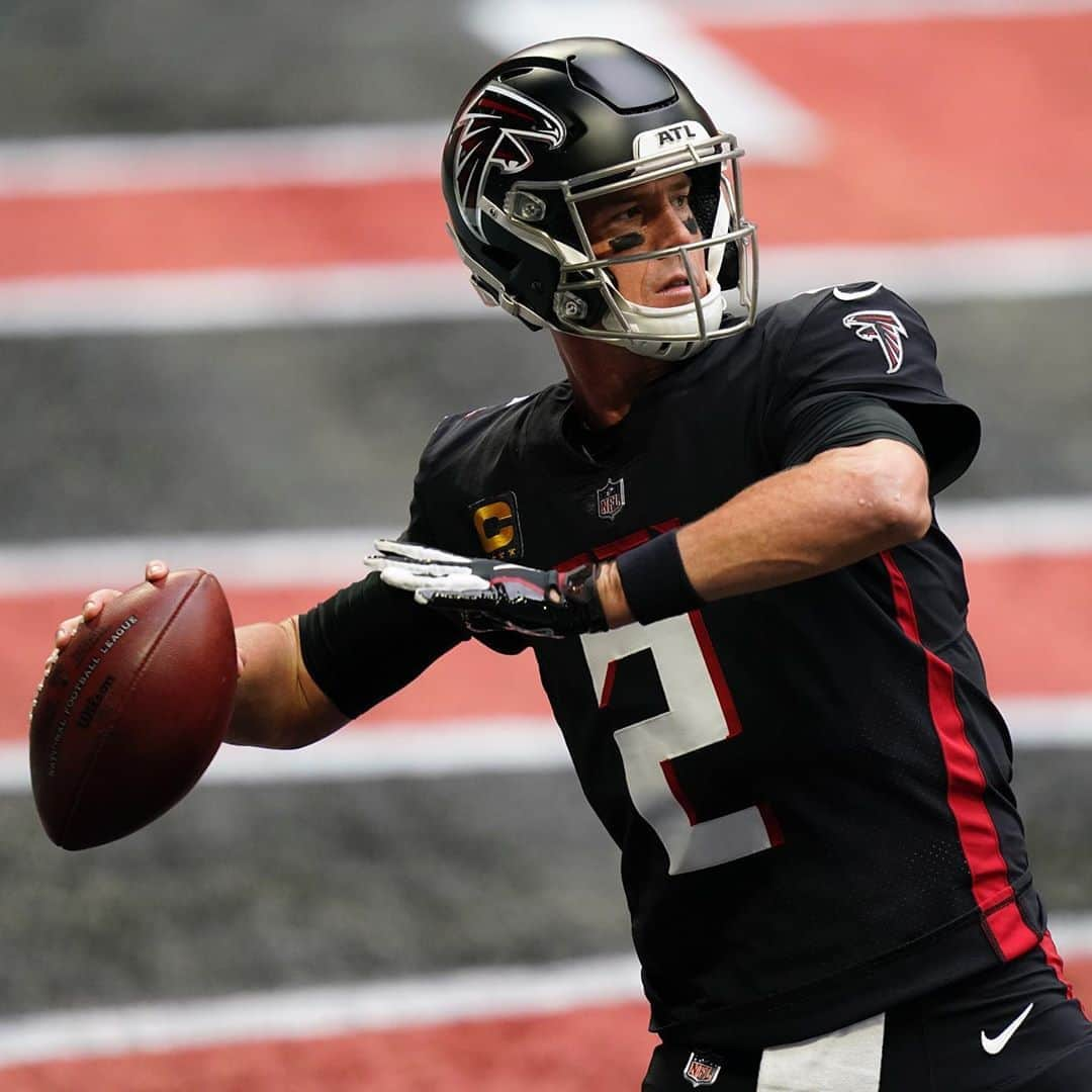 NFLさんのインスタグラム写真 - (NFLInstagram)「The @atlantafalcons’ new unis. 😍 - 📺: #SEAvsATL on FOX 📱: NFL App // Yahoo Sports App 📷: Brynn Anderson/AP」9月14日 1時35分 - nfl