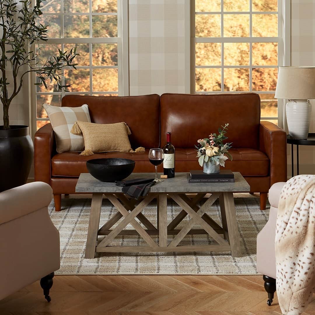 Wal-Mart Stores, Incのインスタグラム：「Fall is the season of comfort. 🍂 When it comes to finding that feeling in your space, focus on the basics—warm colors, cozy throws, and wood accents—to make each day feel like 🤗. #WalmartHome」