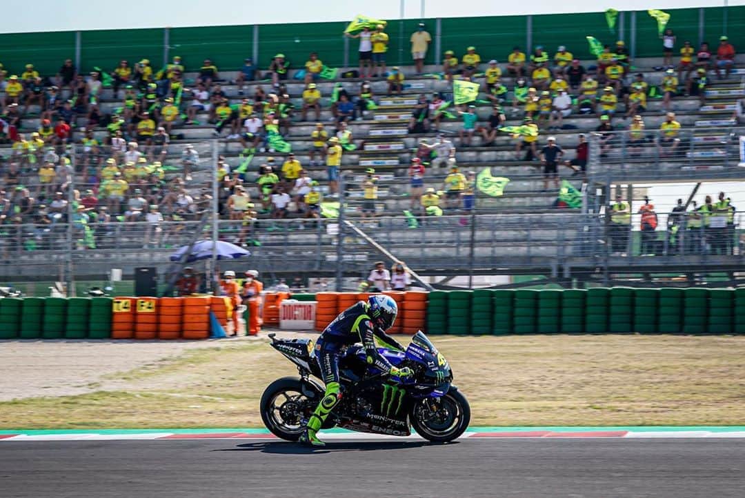 YamahaMotoGPさんのインスタグラム写真 - (YamahaMotoGPInstagram)「💬 @valeyellow46,  #SanMarinoGP Race Results - P4:  “It‘s a great shame because the podium is always special, here in Misano even more so. Also, to share the podium with Franco and Pecco would have been like a race at the ranch. On the other hand, it was still a good race, a good weekend, because I rode well. We had a very good pace and I feel good with the bike. So, even without a podium, I enjoyed it. It was a good weekend for our team and for me, because we were always competitive. This is so important."  #MonsterYamaha  #MotoGP」9月14日 2時02分 - yamahamotogp