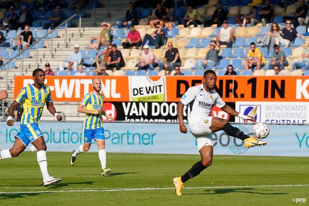 フィテッセさんのインスタグラム写真 - (フィテッセInstagram)「Gestart met een zege! ✅⠀ ⠀ Wat vond jij van ons eerste Eredivisie-duel dit seizoen? 🤔⠀ ⠀ #Vitesse #rkcvit」9月14日 2時12分 - mijnvitesse