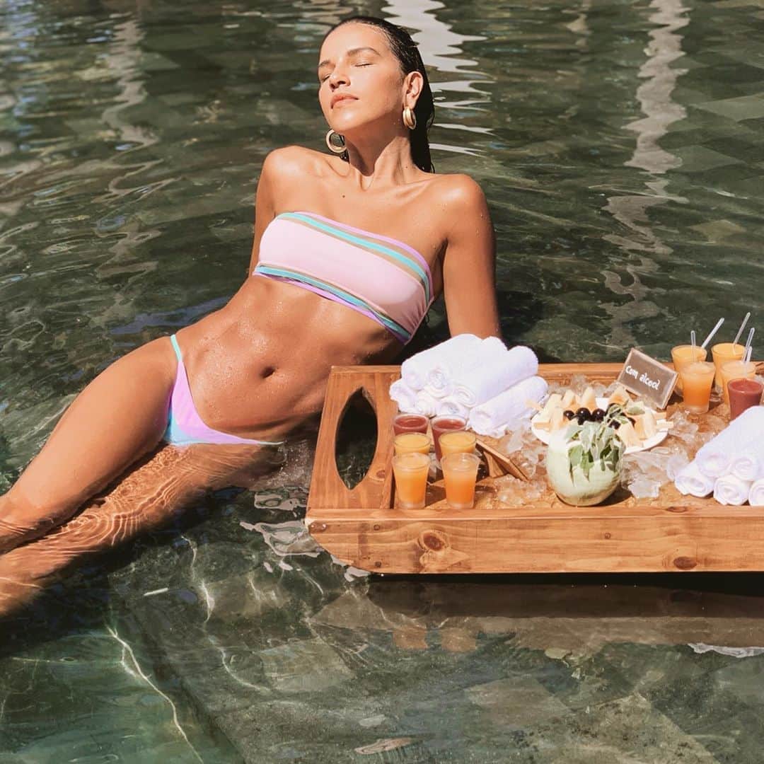 Mariana Riosのインスタグラム：「São Paulo 40 graus! ☀️☀️☀️」