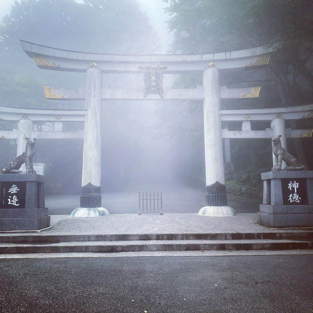 Love Me Doさんのインスタグラム写真 Love Me Doinstagram 霧の中の三峯神社の神社です 運気アップにどうぞ 待ち受けにどうぞ 待ち受け画面 待ち受け画像 三峯神社 三峯神社パワースポット 9月14日 2時43分 Lovemedo Fortunteller