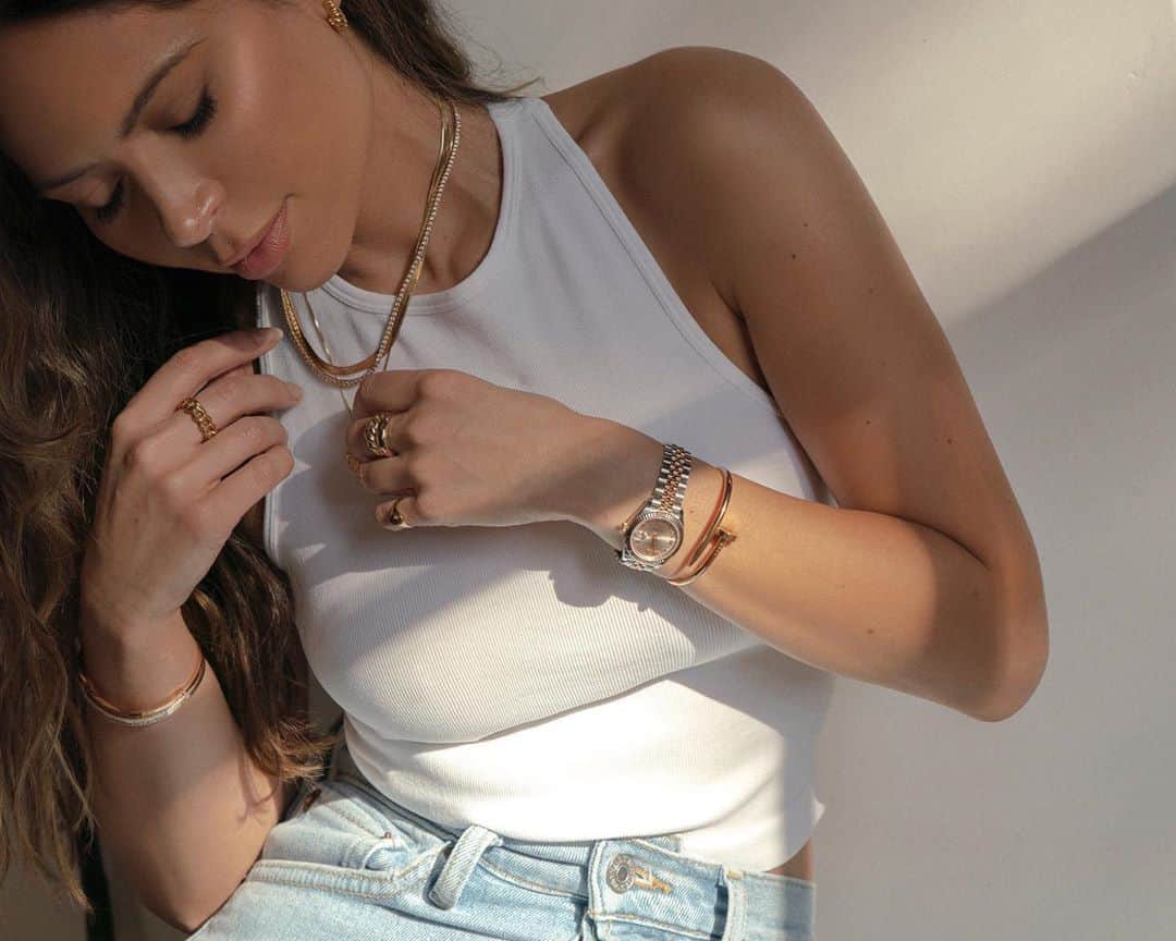 Marianna Hewittのインスタグラム：「fav places to shop for jewelry? ⤵️」