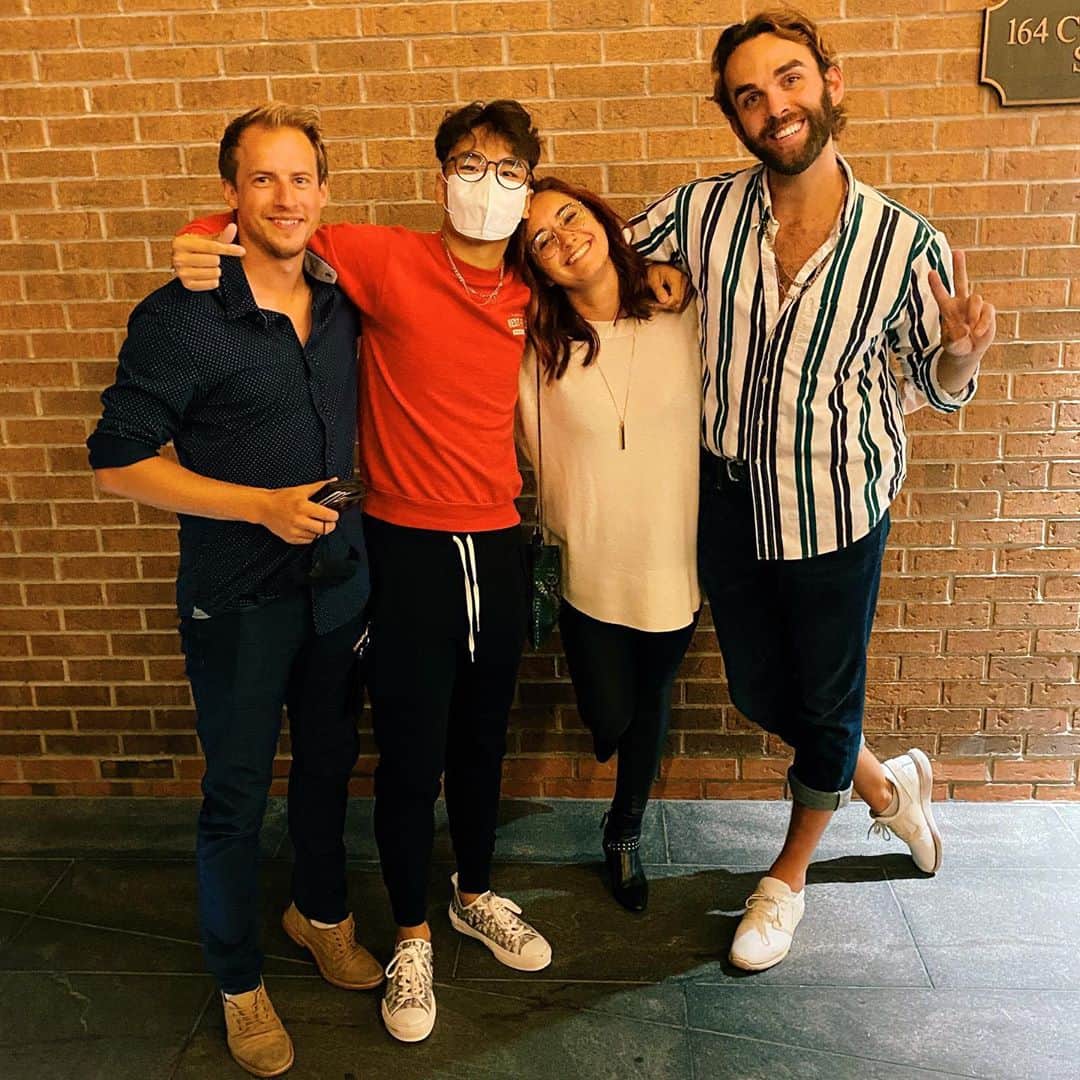 ケイトリン・オズモンドのインスタグラム：「Finding the words to express the extent of love and gratitude I have for these guys is impossible. This year has been hard, painful, scary, and unpredictable. But it’s been equally wonderful because of the endless amount of laughter with these wonderful humans. The world of possibilities are endless when surrounded by people who believe in each other.  • When you have good friends, it doesn’t matter how tired you are, or how bad your day was. They can always make you laugh. • My favourite kind of pain is always the kind when your friends make you laugh so hard that it hurts your stomach so badly.  • There are some people in life that make you laugh a little louder, smile a little bigger and just live life a little better.  • • 📸 @alex_sinicyn #friends #lovethem #keepfriendsclose #endlesslaughter」