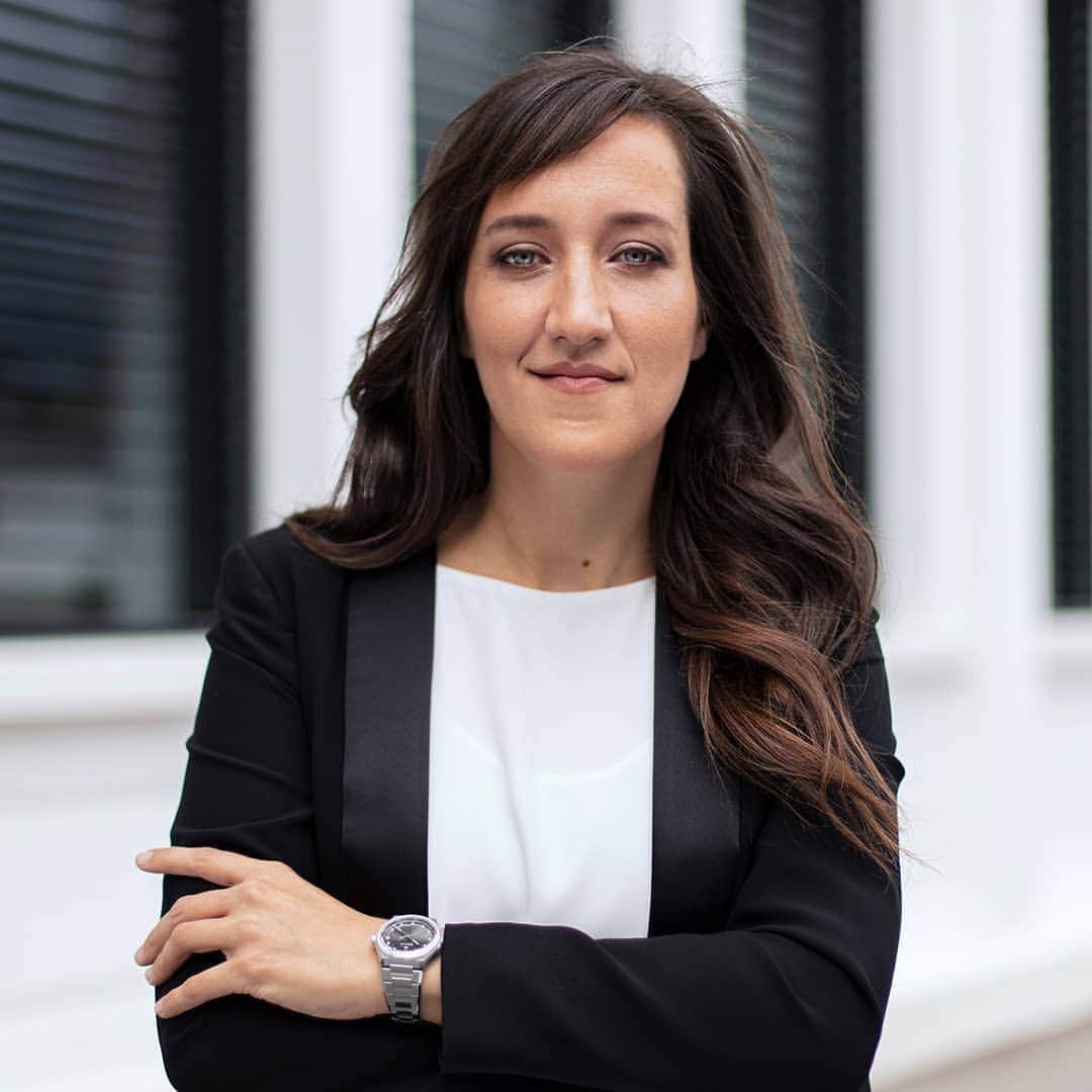 ゼニスのインスタグラム：「#Dreamhers: Zenith supports women who live the "Time to Reach Your Star" philosophy, and offers them a place to thrive and achieve their dreams within its Manufacture and subsidiaries around the world.  #Zenith #ZenithWatches  #ZenithDreamhers #TimeToReachYourStar #Women」