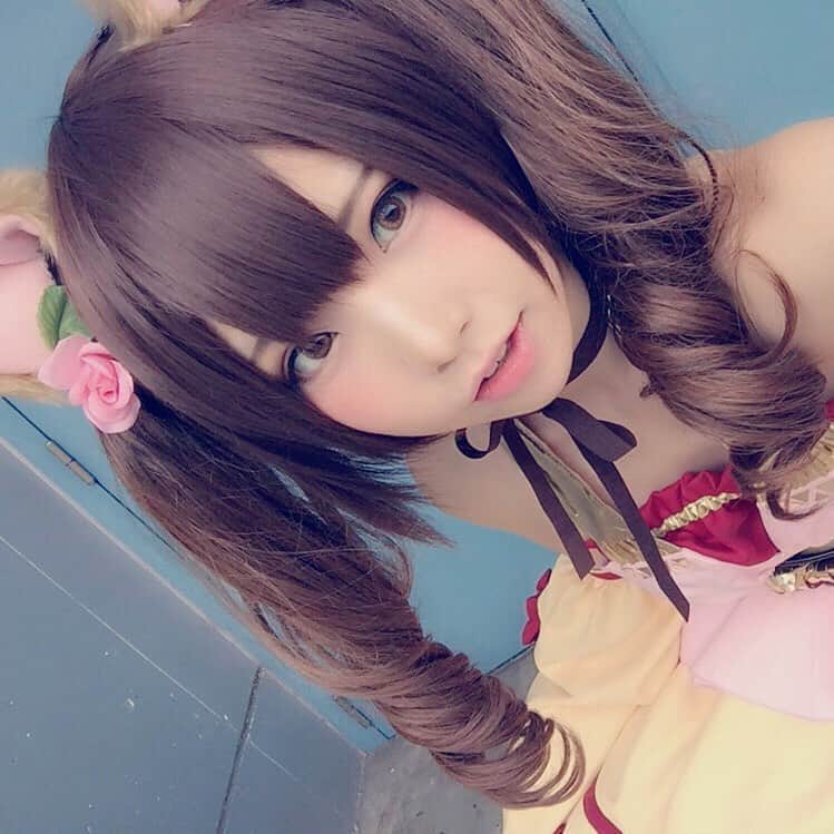 えなこファンページのインスタグラム：「#えなこ #えなこりん #enako #コスプレ #コスプレイヤー #cosplay #cosplayers #ファッション #かわいい #可愛い #ネイル #モデル #大好き #ネイル #コスメ #ヘアアレンジ #コーデ #ファインダー越しの私の世界」