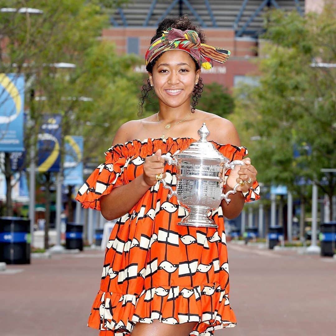 WTA（女子テニス協会）さんのインスタグラム写真 - (WTA（女子テニス協会）Instagram)「🧡🏆 #Repost @naomiosaka ・・・ You already know I had to bring out the headwrap for this one 😉」9月14日 4時15分 - wta