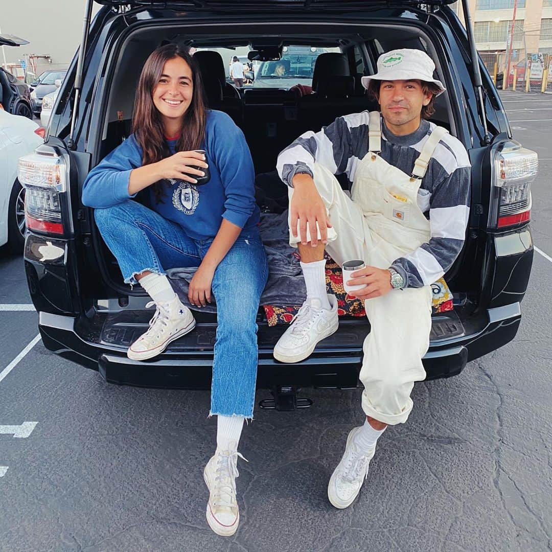 アラナ・マスターソンのインスタグラム：「📽. 🍾. 🍿.」