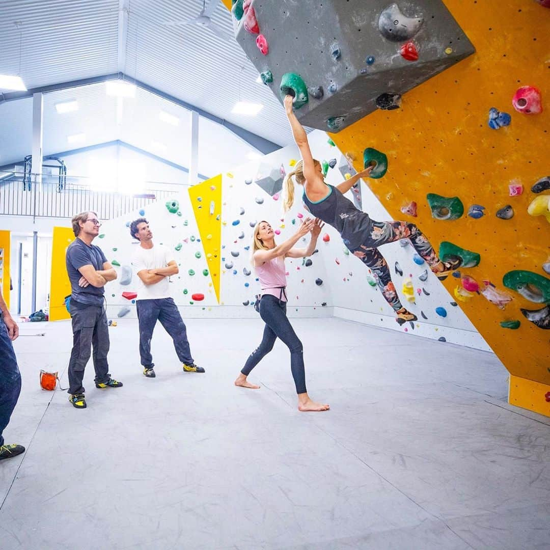 マチルダ・セーデルルンドさんのインスタグラム写真 - (マチルダ・セーデルルンドInstagram)「Super excited to announce the second edition of Bohus Climbing Trip ⭐️  Efter en superhärlig och lyckad helg i augusti är jag och @torjo glada att meddela att andra upplagan av #BohusClimbingTrip kommer att äga rum 3-6 juni 2021.  ▫️Personlig coachning anpassad utefter dina mål och förutsättningar ▫️Klättring på Bohusläns fantastiska granit ▫️Boende och mat på @villabro.se ▫️Otroliga foton av @torjo   All info finns på www.bohusclimbingtrip.se」9月14日 5時26分 - matilda_soderlund