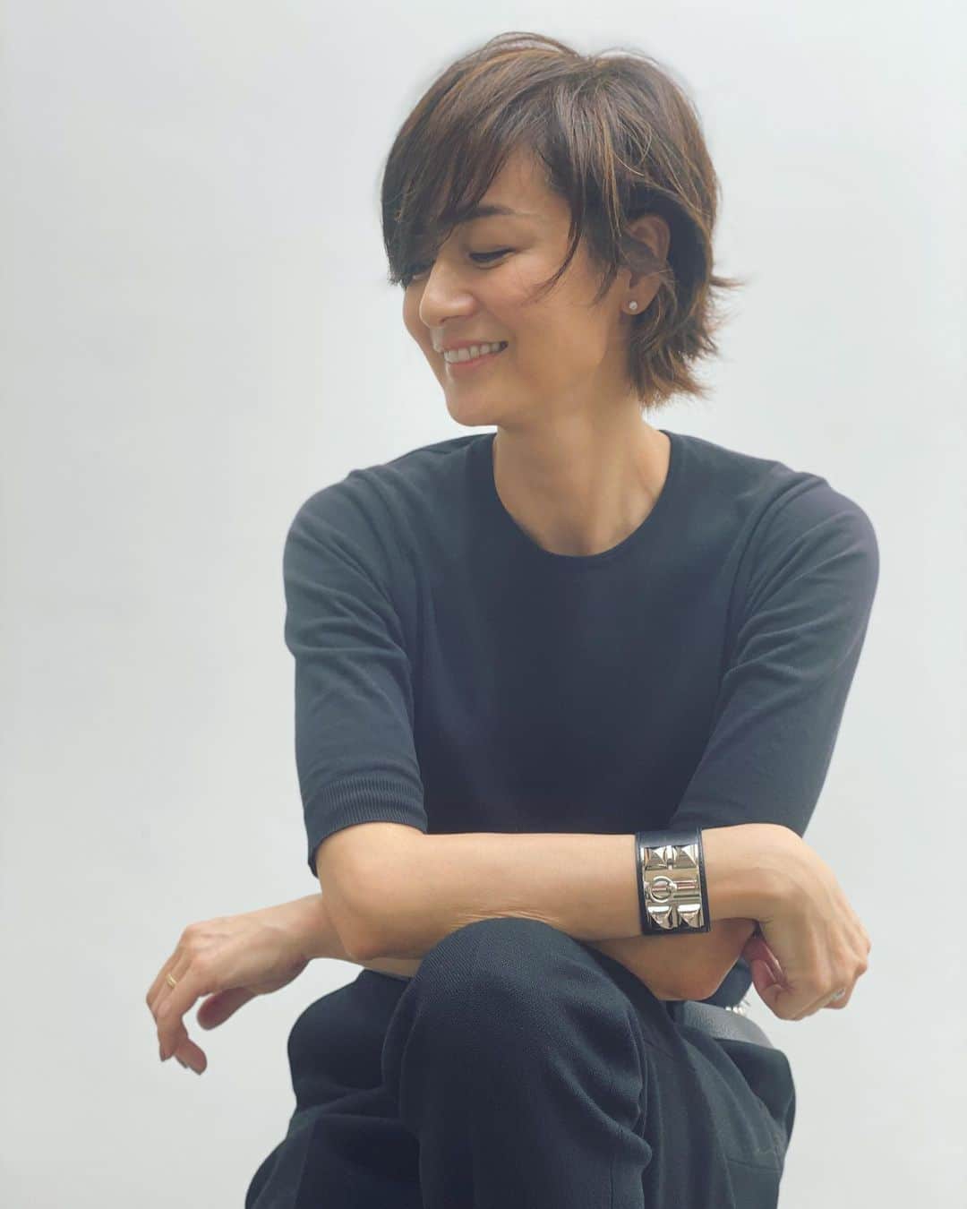 富岡佳子さんのインスタグラム写真 - (富岡佳子Instagram)「Photo／Eiji SATO（Hairさん） ショートヘアにしたよ☺︎ stylist／Miki YARITA#roraima」9月14日 16時43分 - yoshikotomioka